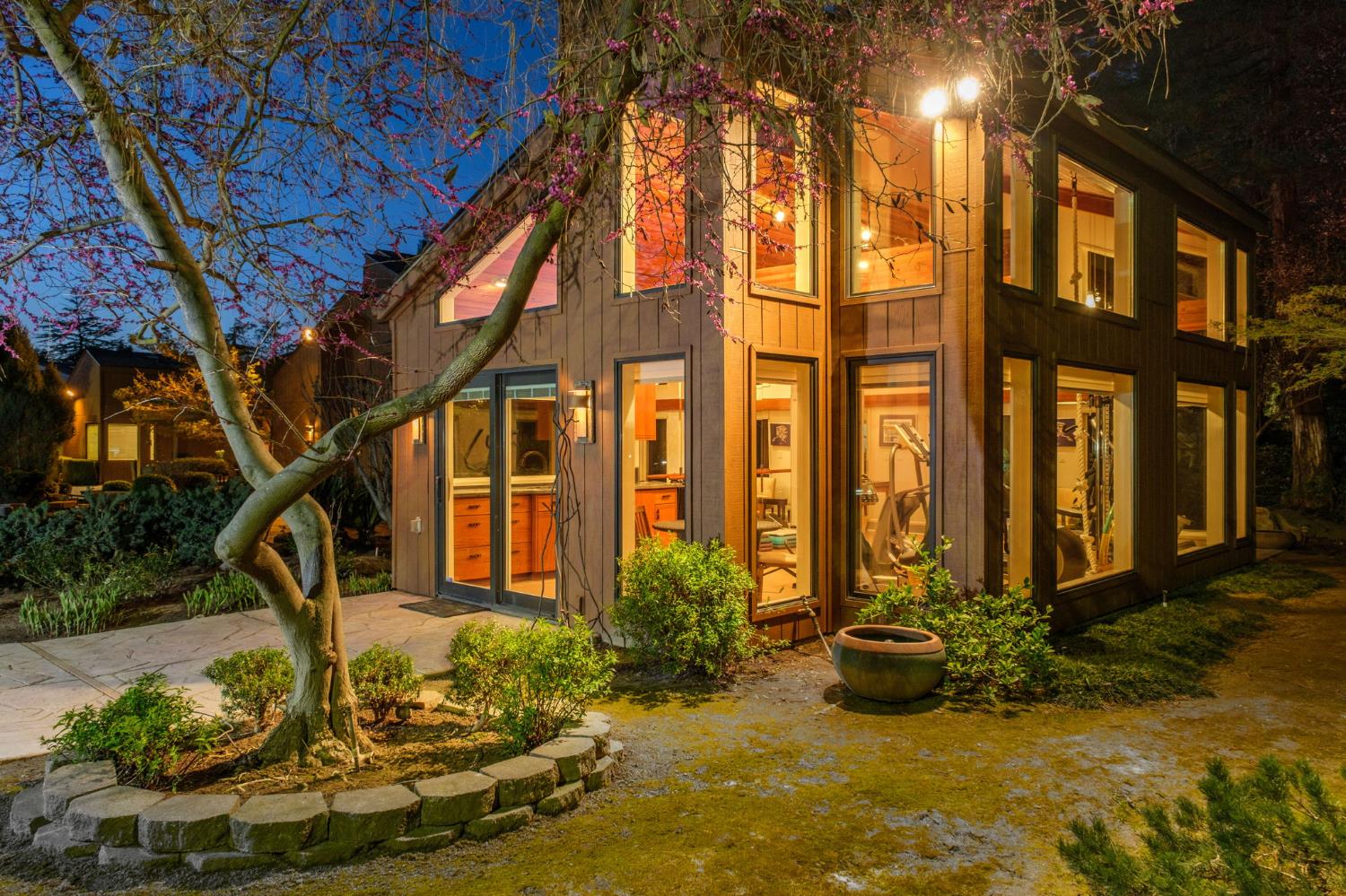 2273 W Dovewood Lane, Fresno, CA, 93711