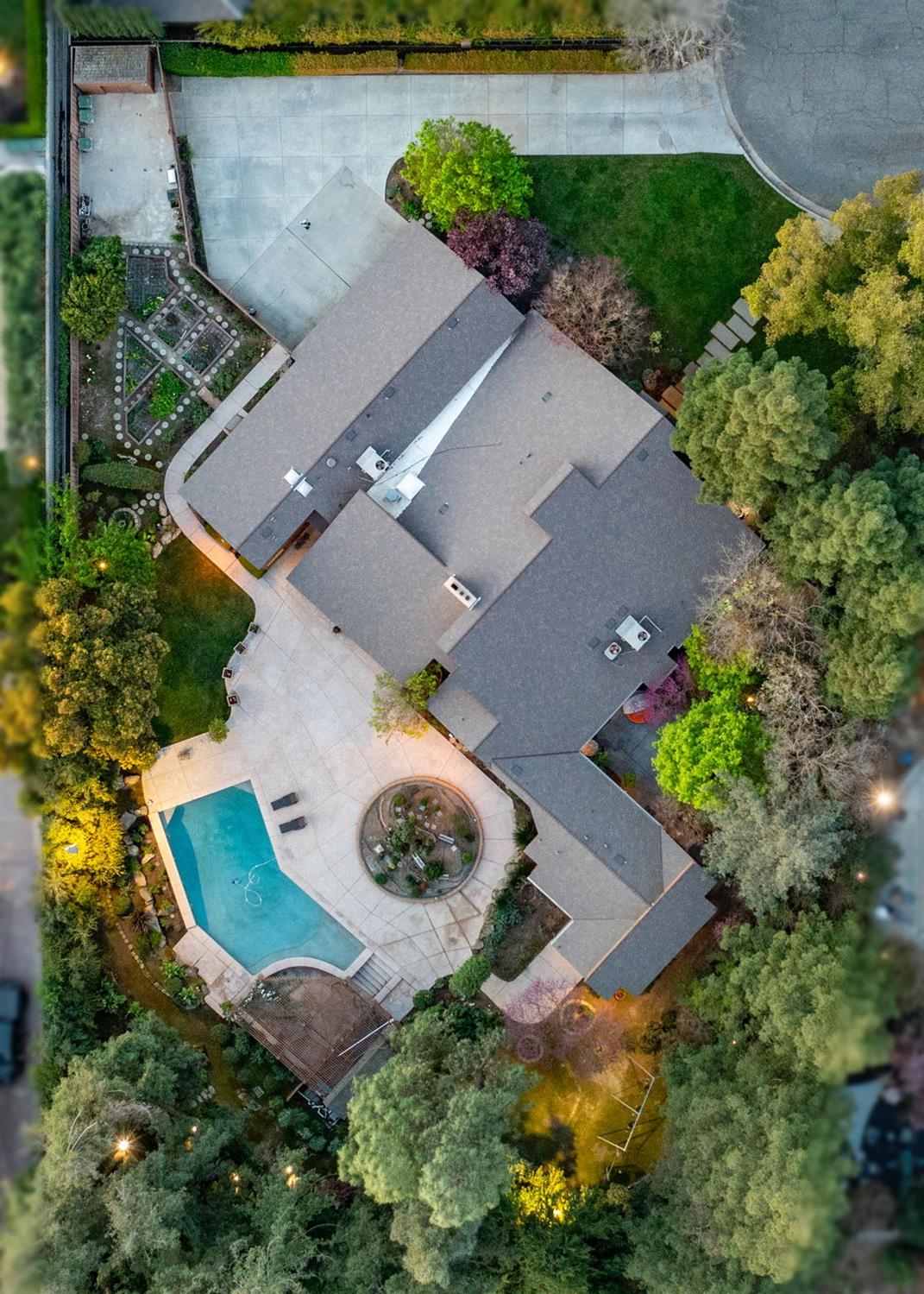 2273 W Dovewood Lane, Fresno, CA, 93711