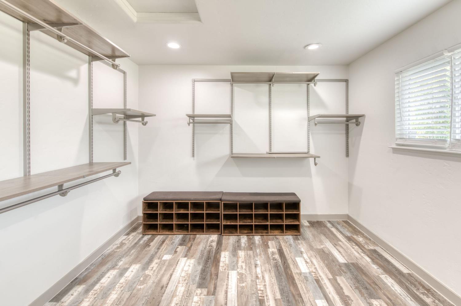 12215 N Friant Road, Fresno, CA, 93730