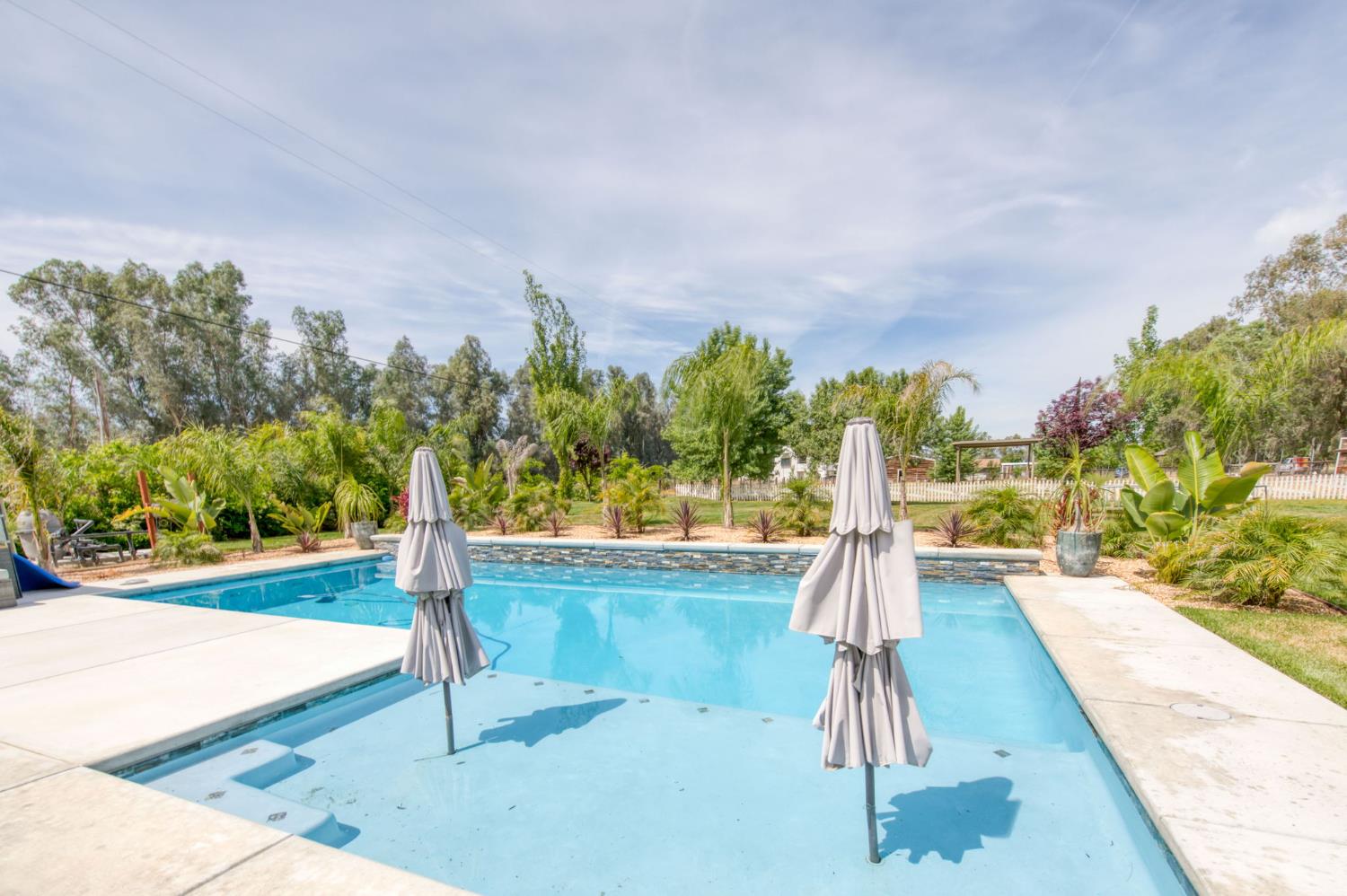 12215 N Friant Road, Fresno, CA, 93730