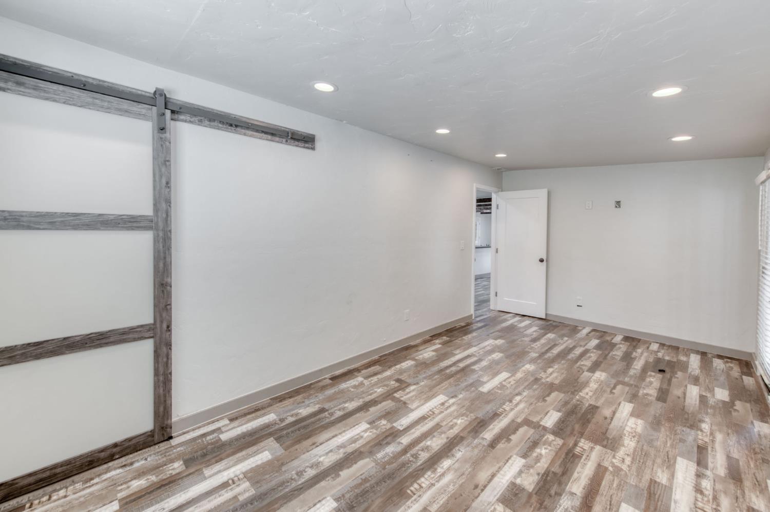 12215 N Friant Road, Fresno, CA, 93730