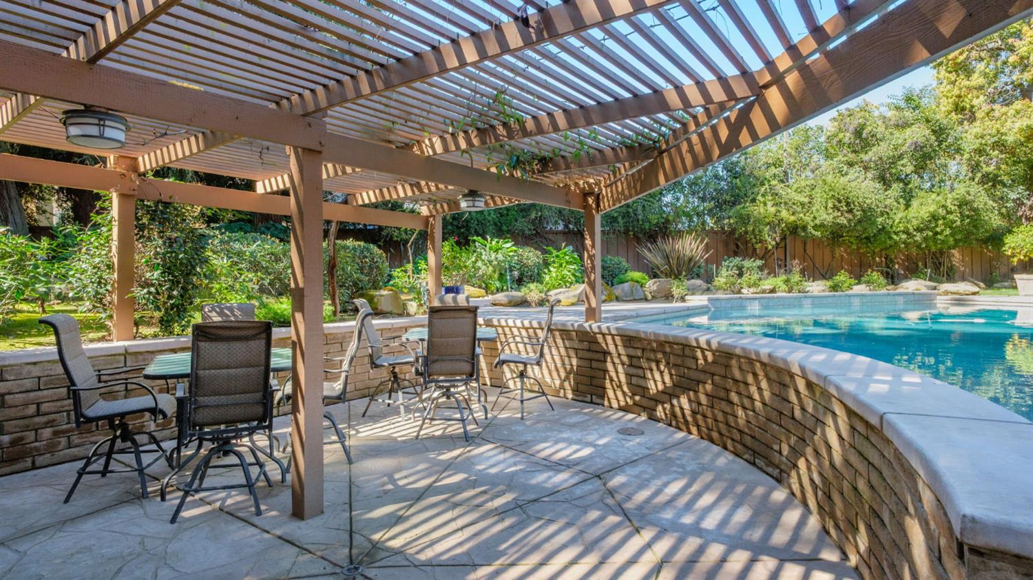 2273 W Dovewood Lane, Fresno, CA, 93711