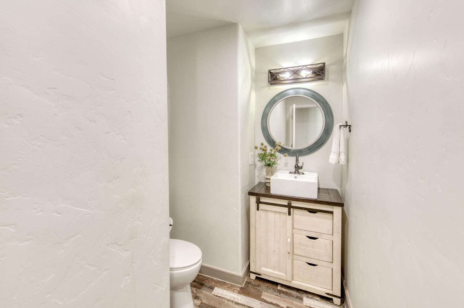 12215 N Friant Road, Fresno, CA, 93730