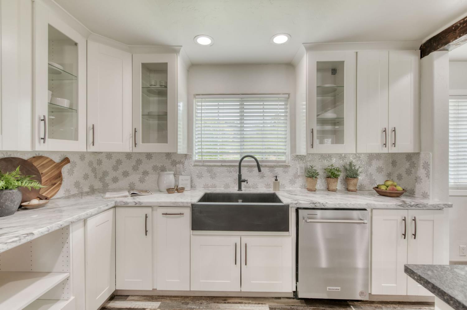 12215 N Friant Road, Fresno, CA, 93730