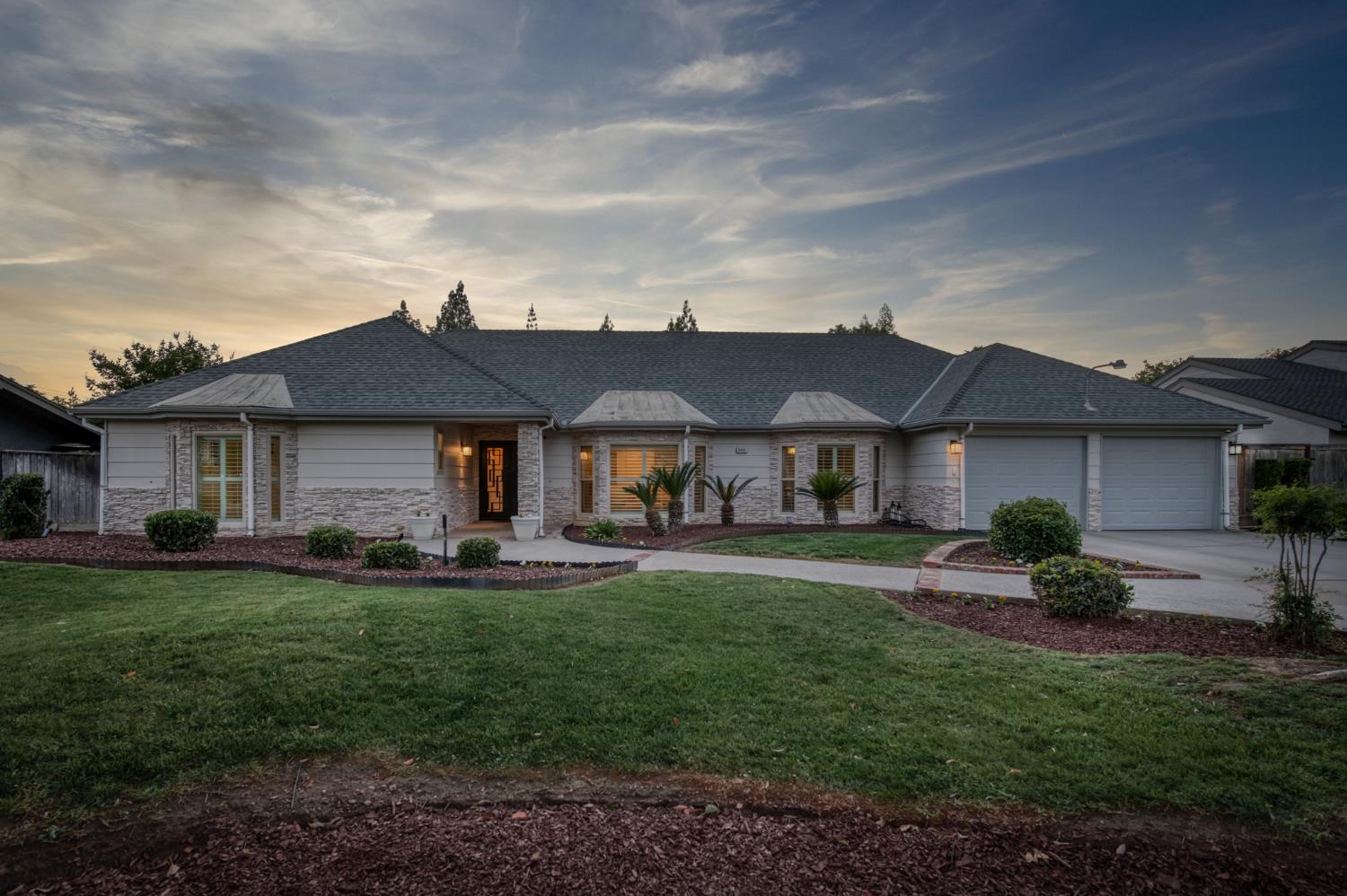 5431 N Kavanagh Avenue, Fresno CA 93711