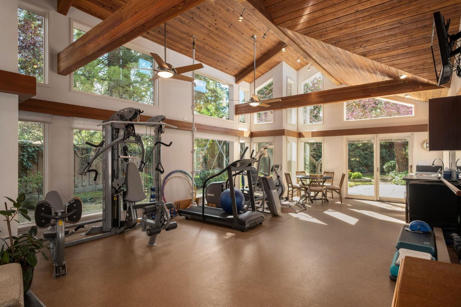 2273 W Dovewood Lane, Fresno, CA, 93711