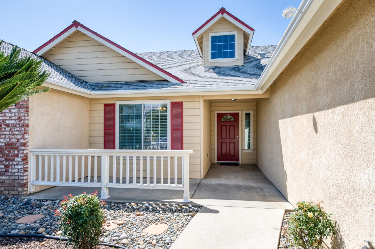 Single Family in Fresno - photo 3