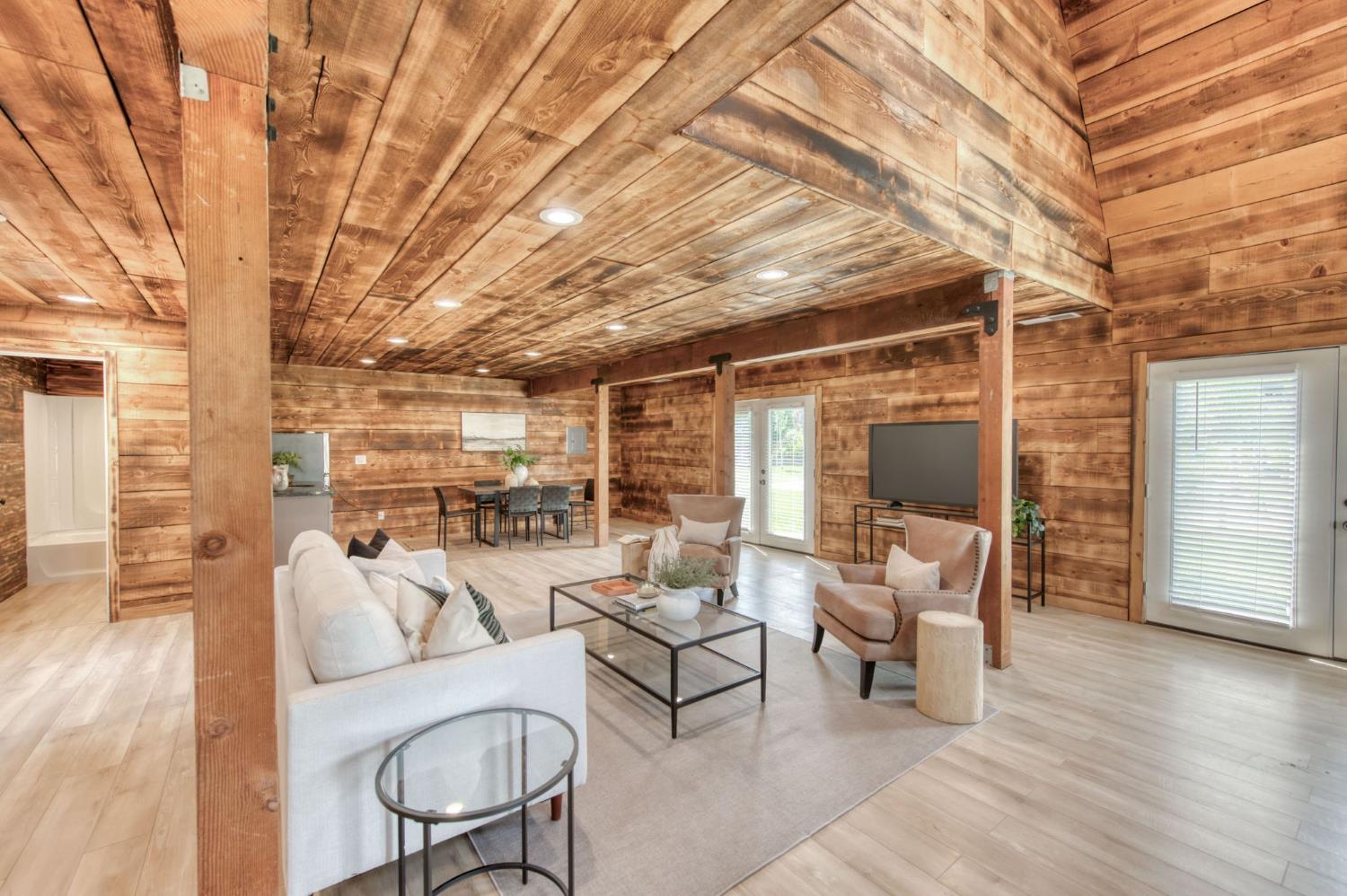 12215 N Friant Road, Fresno, CA, 93730