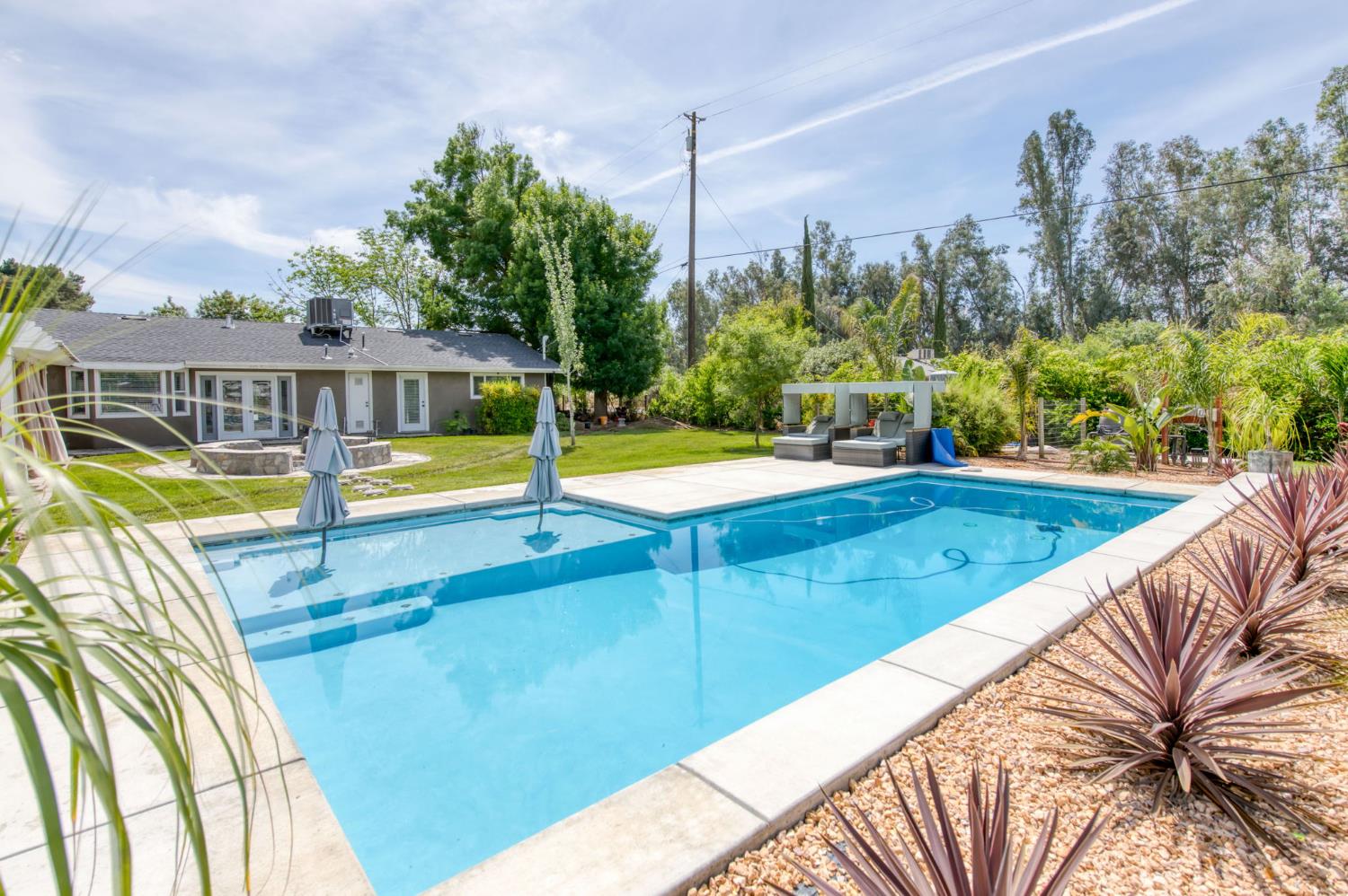 12215 N Friant Road, Fresno, CA, 93730