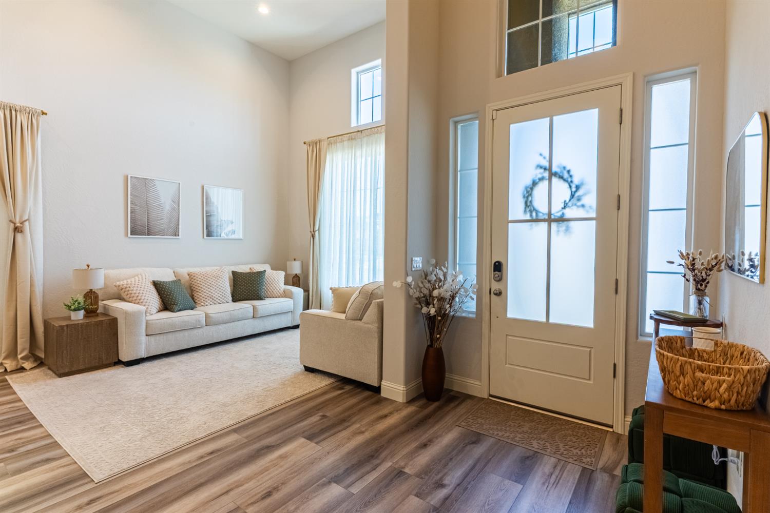 4176 Twain Avenue, Clovis, CA, 93619