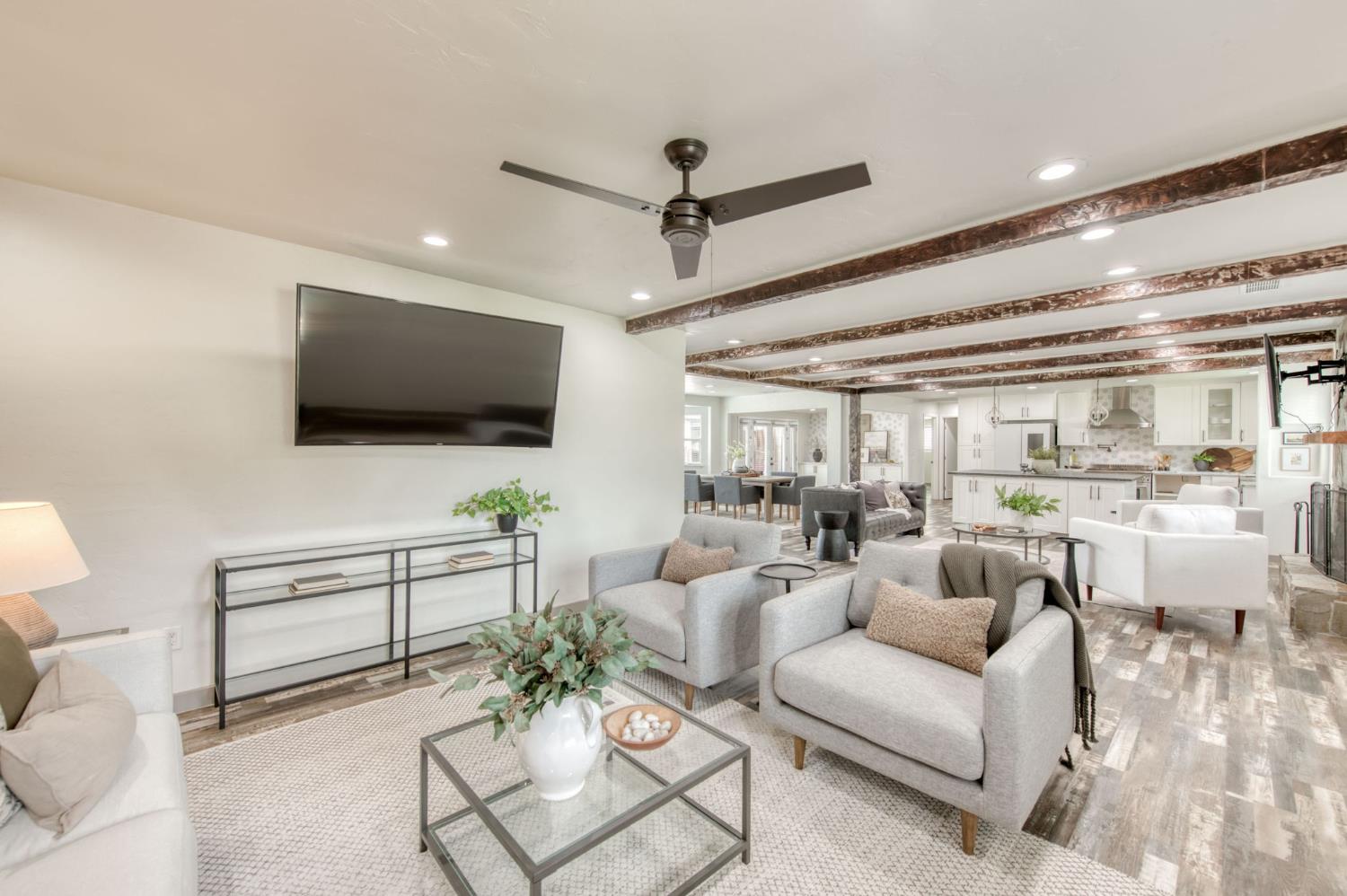 12215 N Friant Road, Fresno, CA, 93730