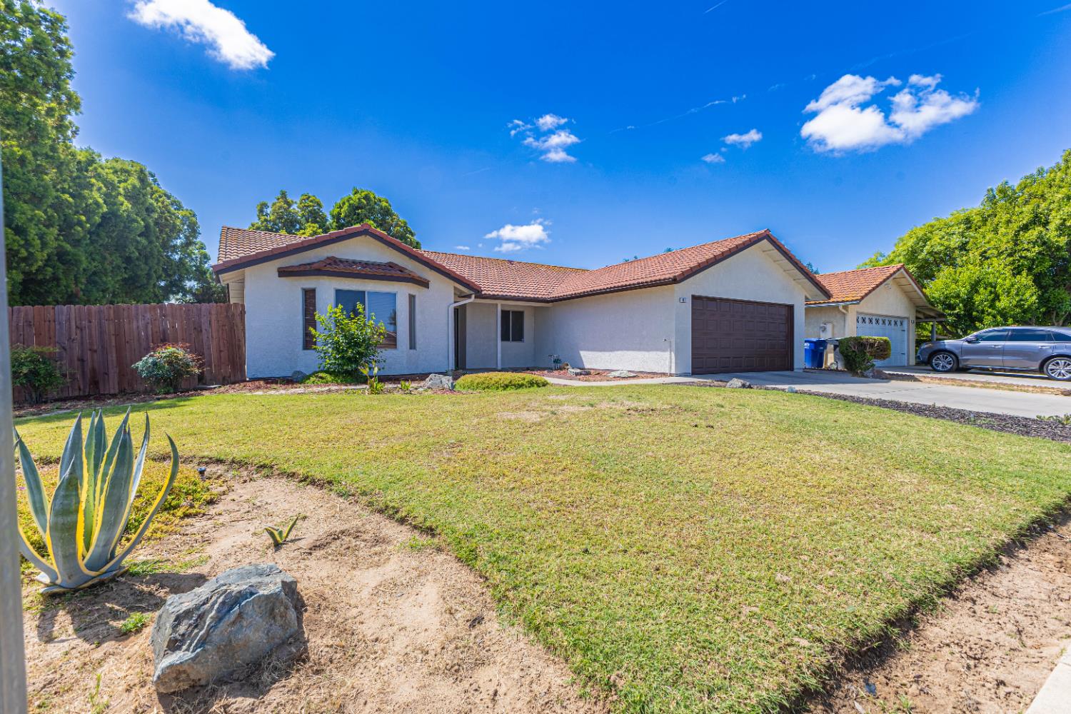 Single Family in Sanger - photo 2
