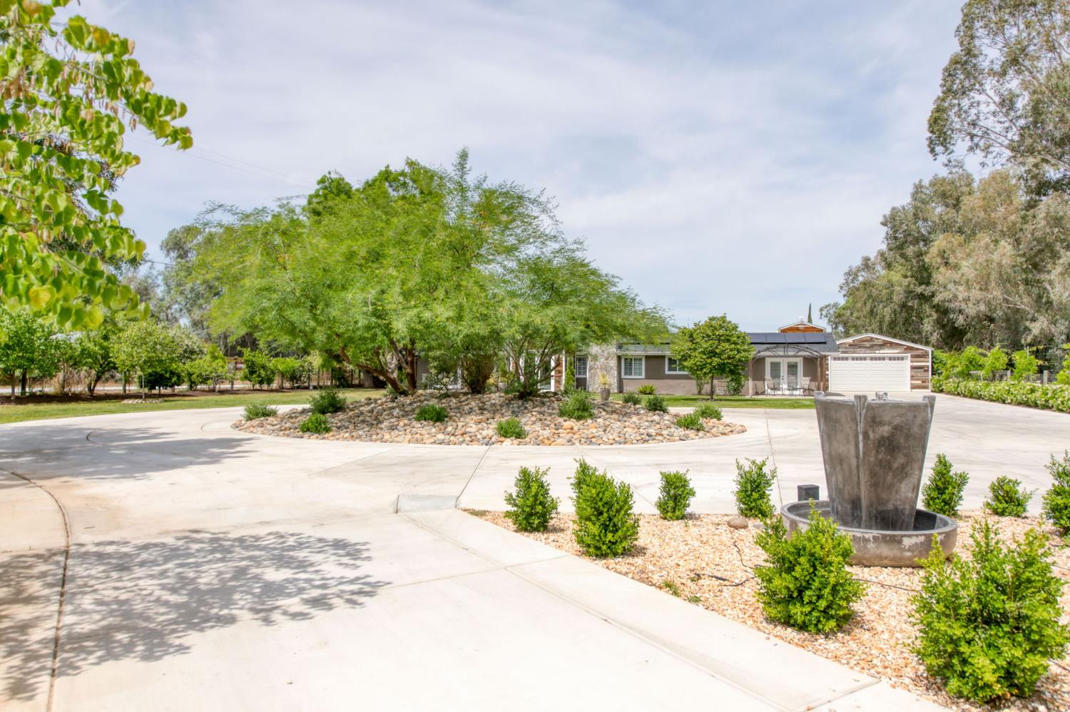 12215 N Friant Road, Fresno, CA, 93730