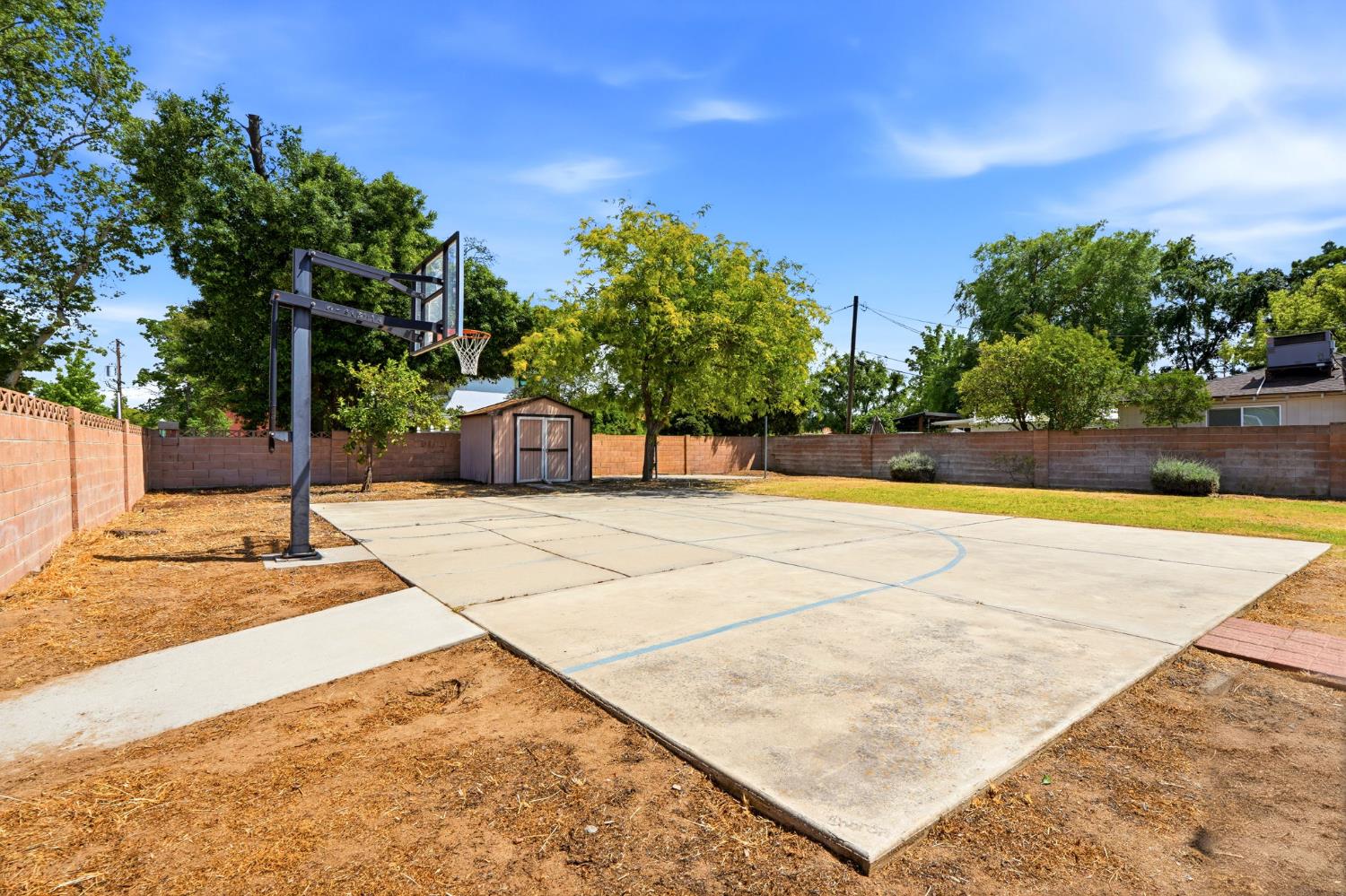 2142 N Wilson Avenue, Fresno, CA, 93704
