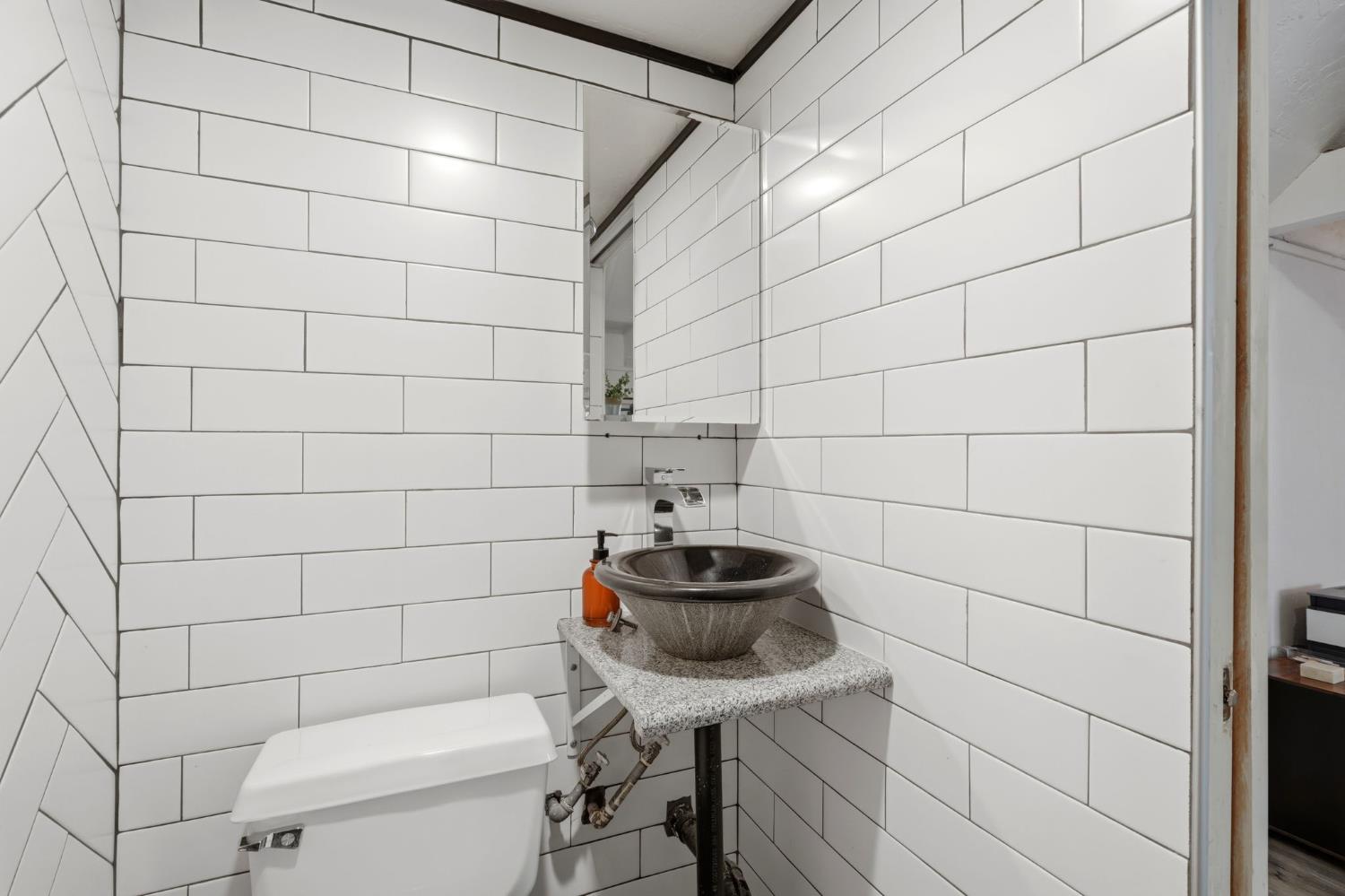 2142 N Wilson Avenue, Fresno, CA, 93704