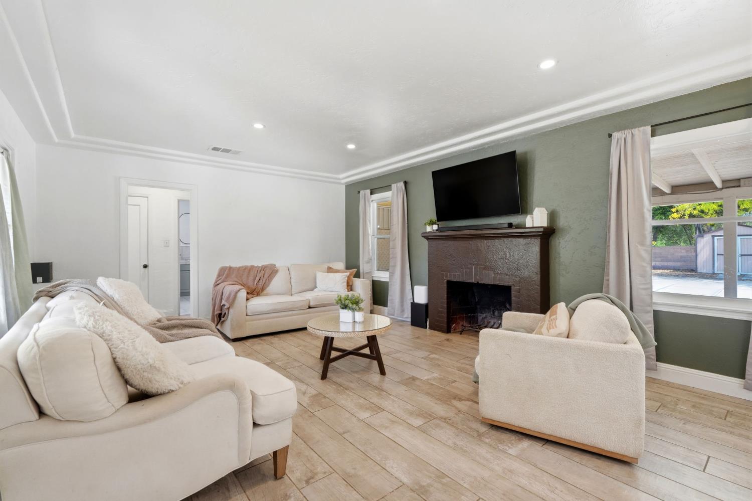 2142 N Wilson Avenue, Fresno, CA, 93704