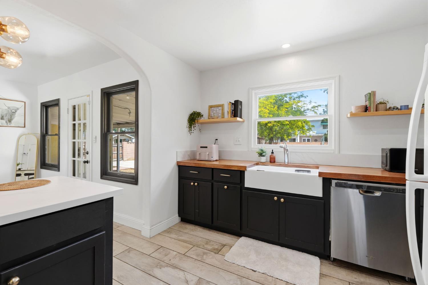 2142 N Wilson Avenue, Fresno, CA, 93704