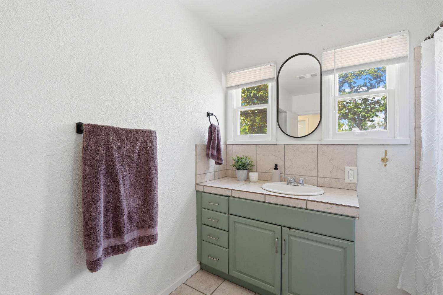 2142 N Wilson Avenue, Fresno, CA, 93704