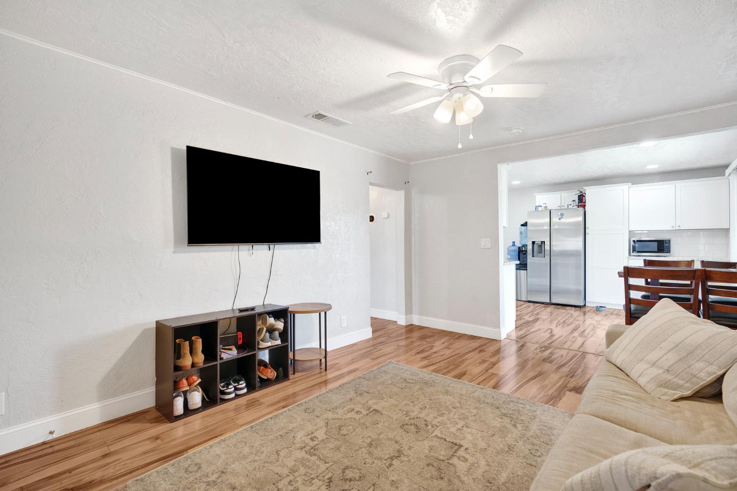 4104 E Madison Avenue, Fresno, CA, 93702