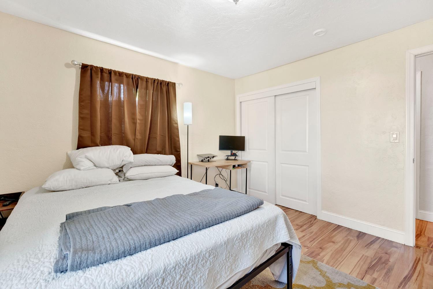 4104 E Madison Avenue, Fresno, CA, 93702