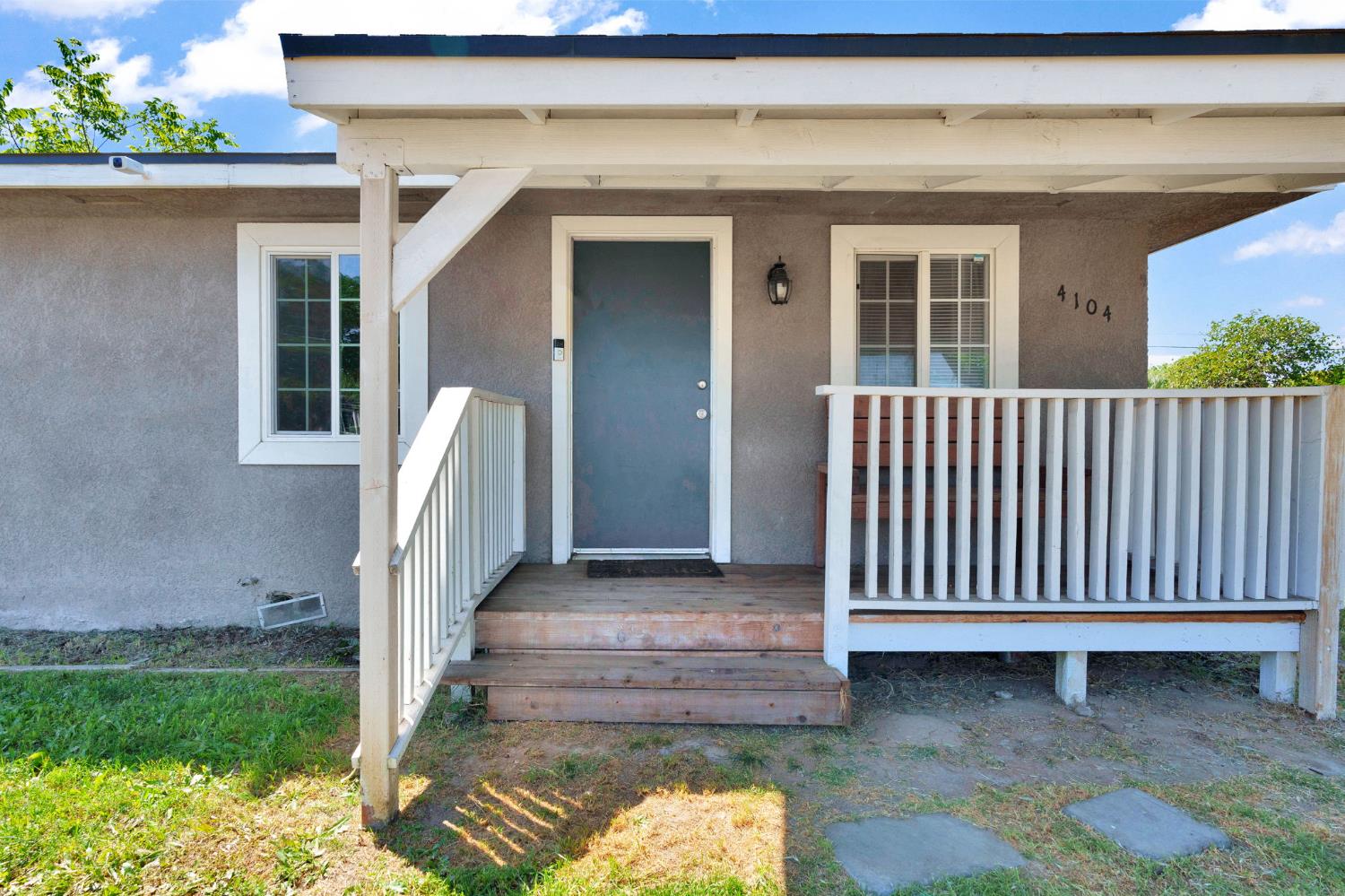 4104 E Madison Avenue, Fresno, CA, 93702