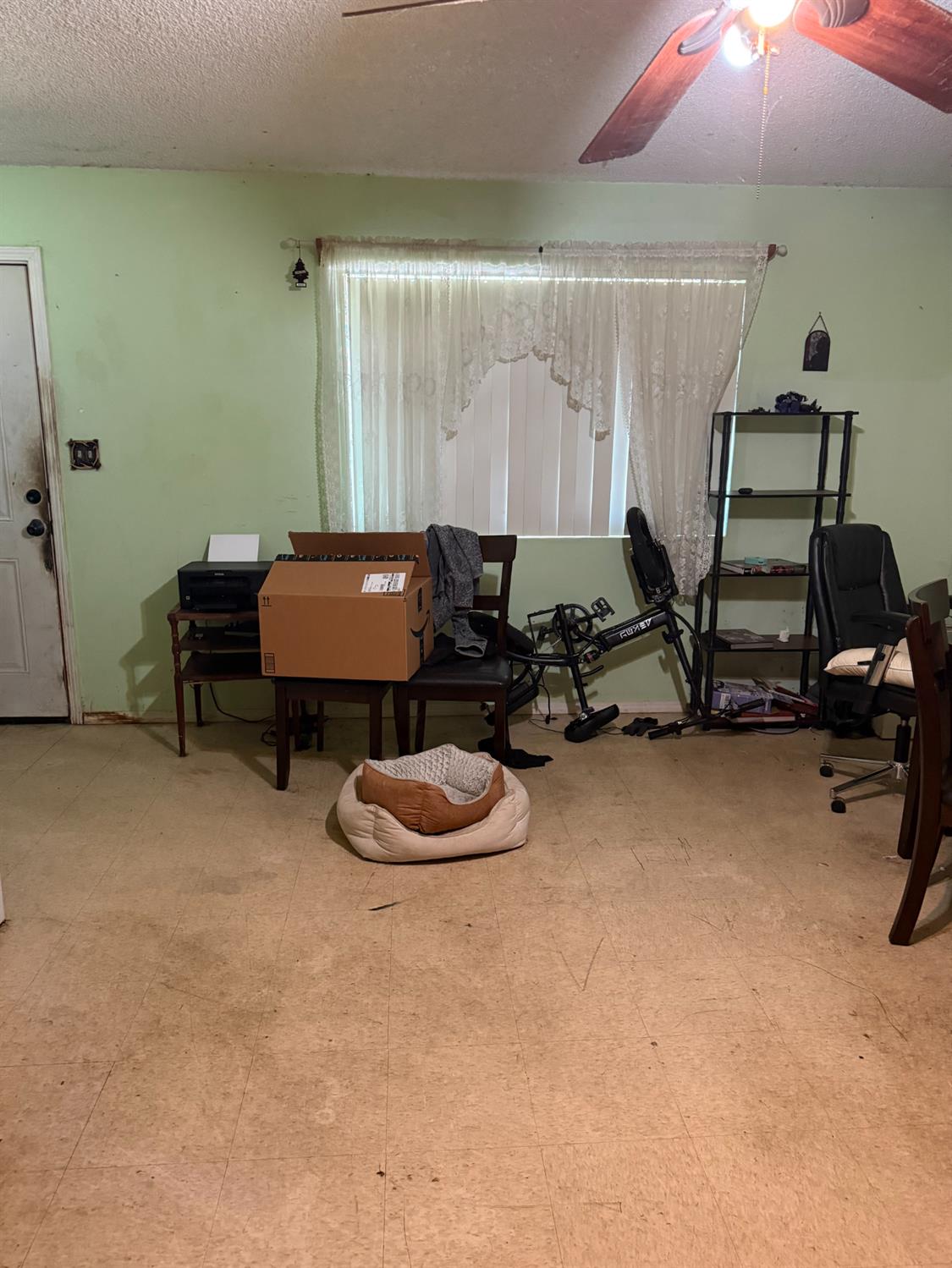 Single Family in Pinedale - photo 3