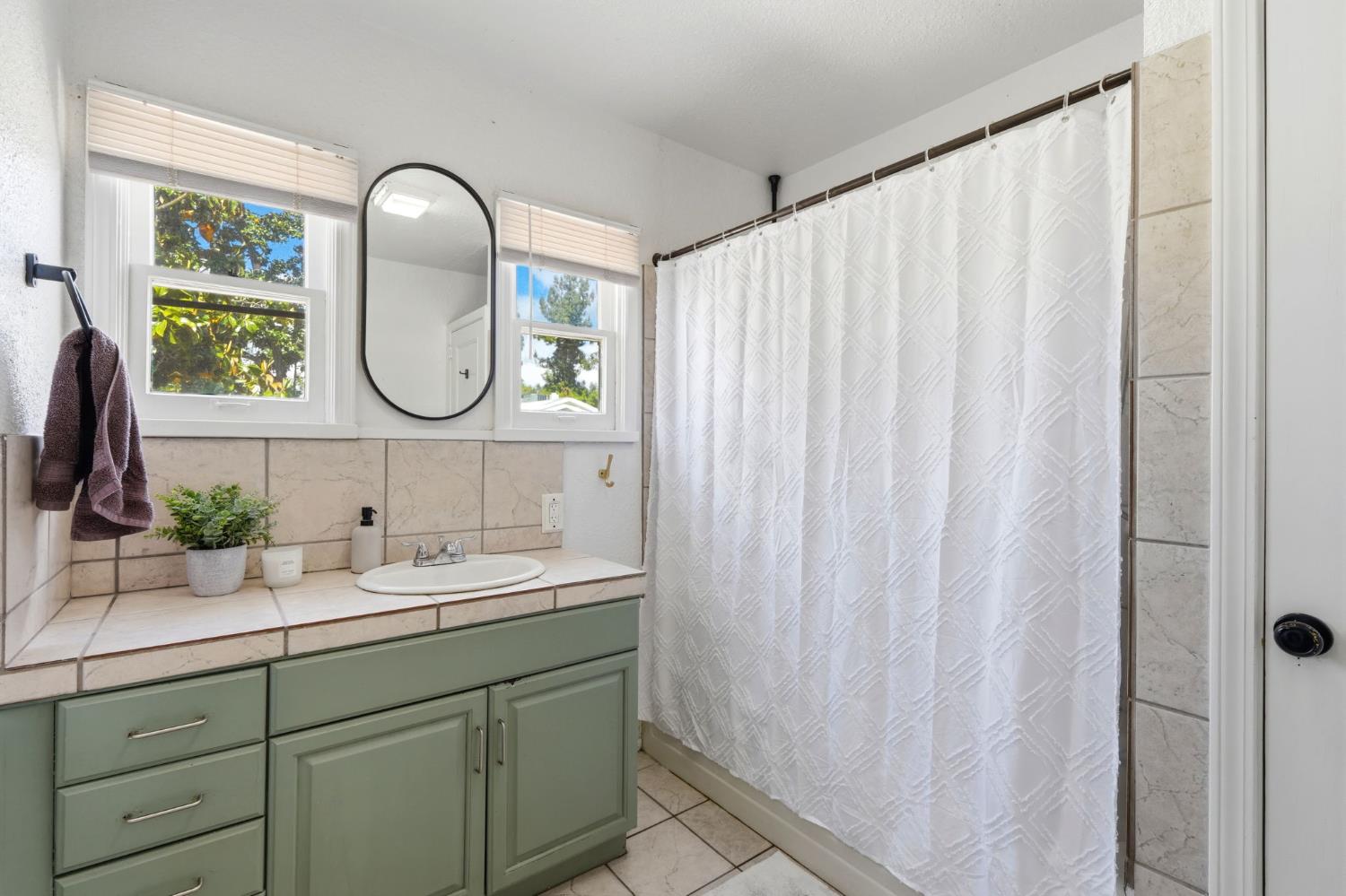 2142 N Wilson Avenue, Fresno, CA, 93704