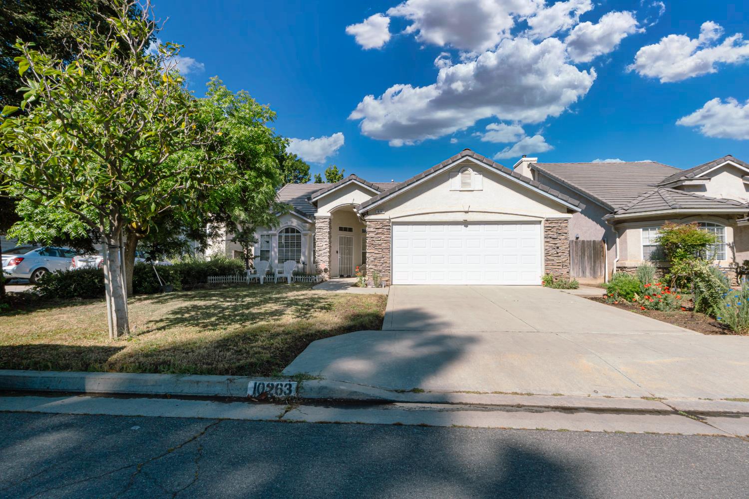 Single Family in Fresno - photo 3