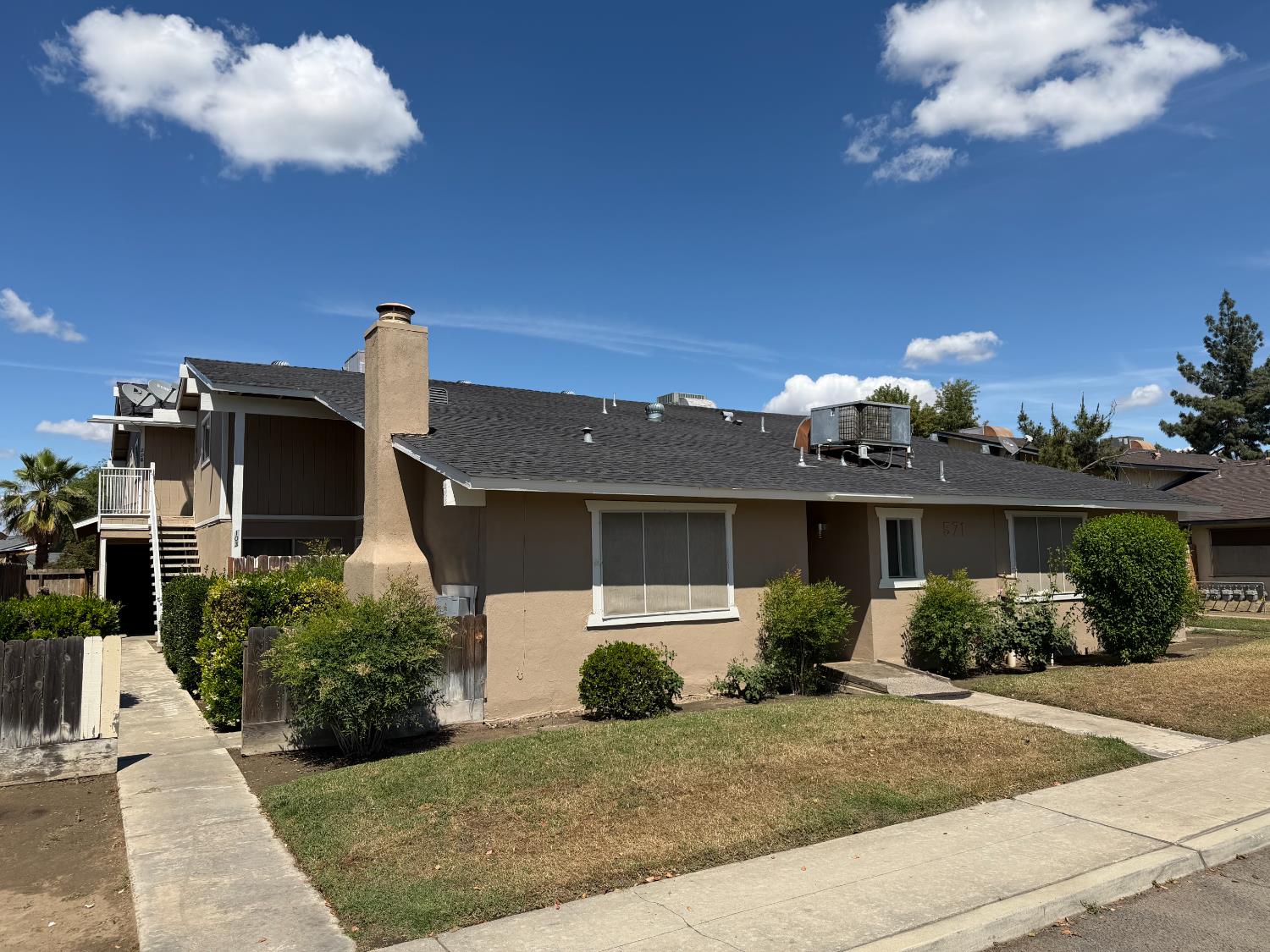 $750,000+