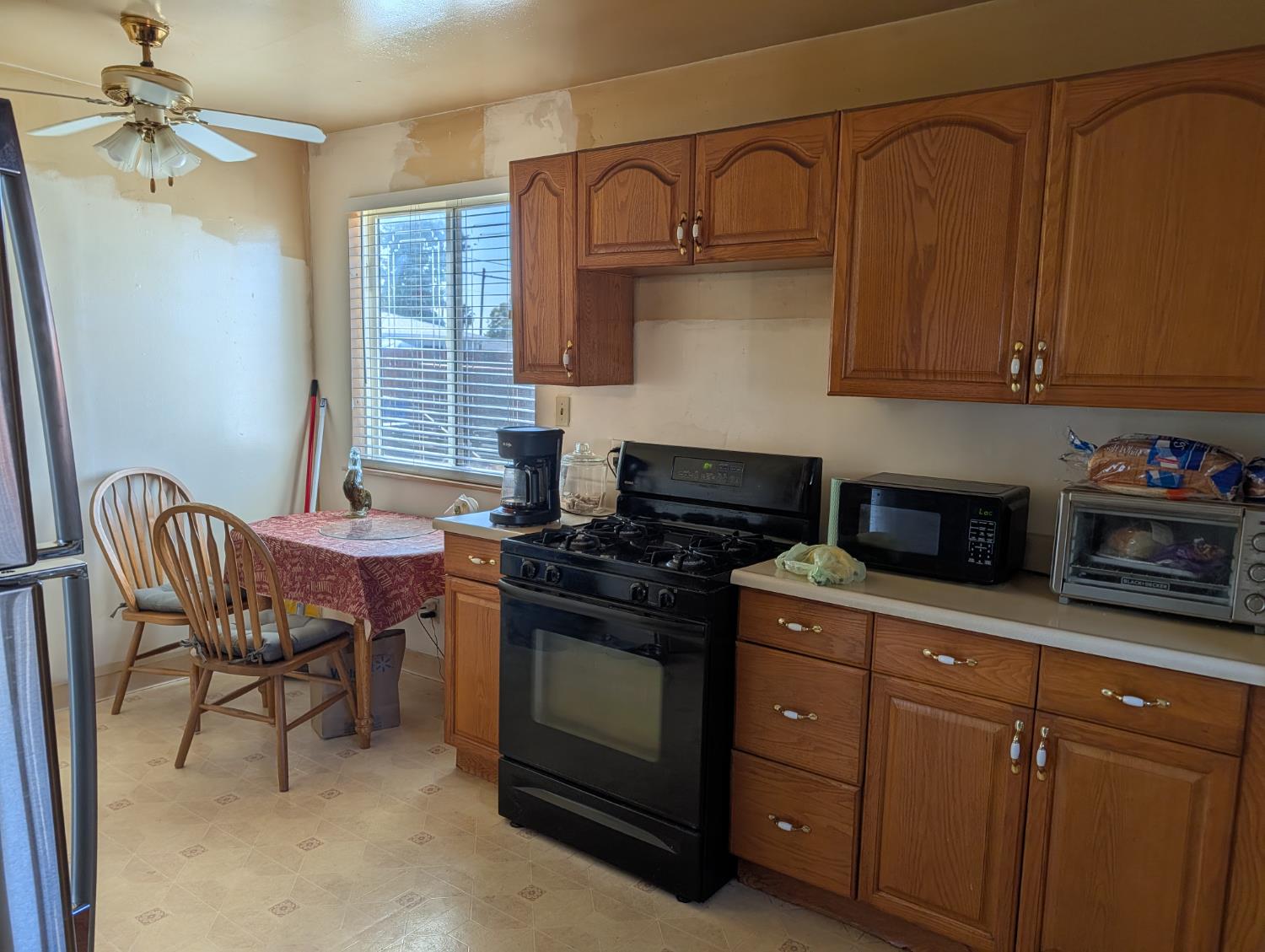 Single Family in Fresno - photo 2
