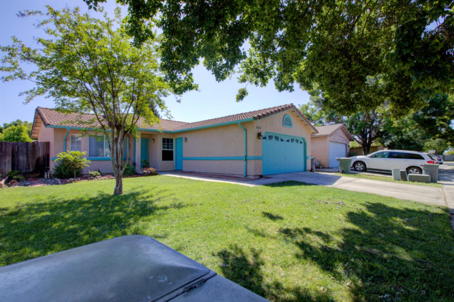 Single Family in Merced - photo 2