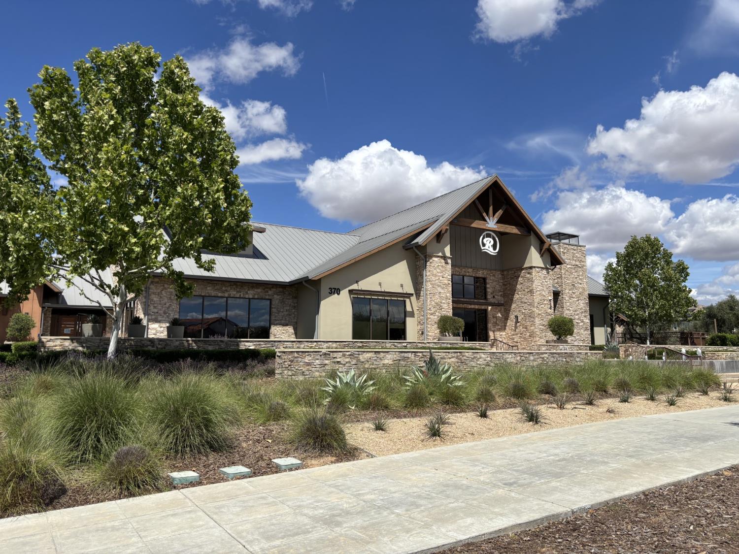 179 Sunset Drive S, Madera, CA, 93636