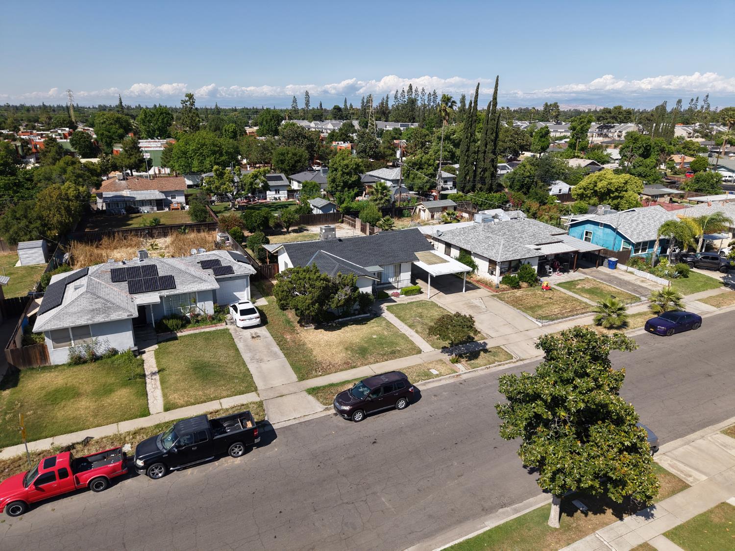 1004 W Pontiac Way, Fresno, CA, 93705