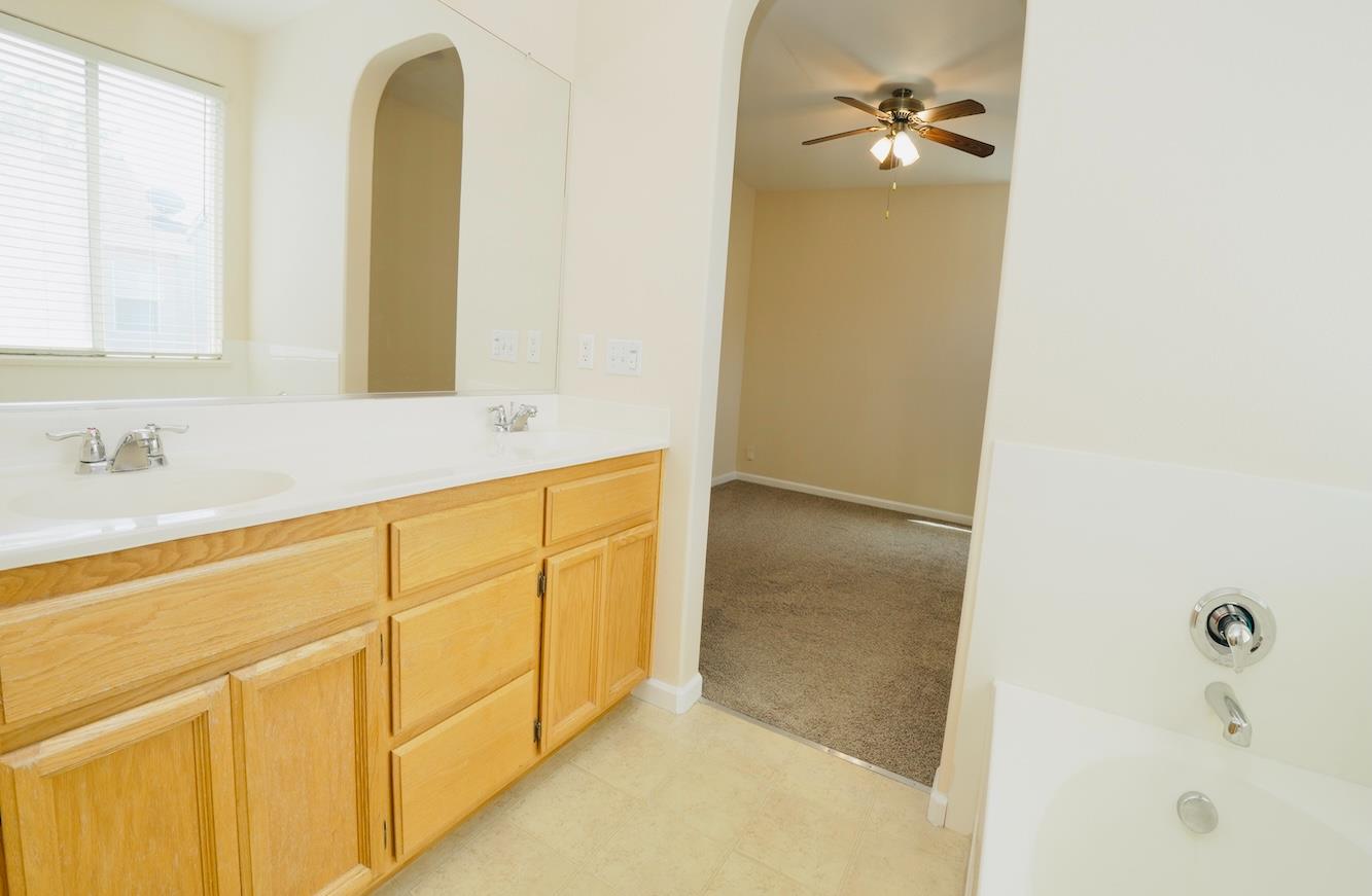 4629 W Javier Way, Fresno, CA, 93722