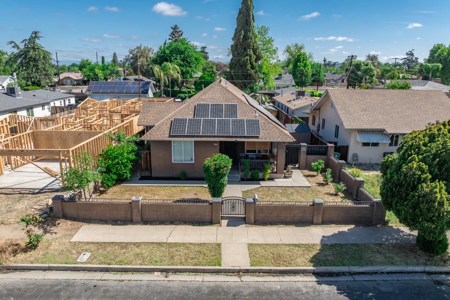 980 Redwood Street, Parlier, CA, 93648