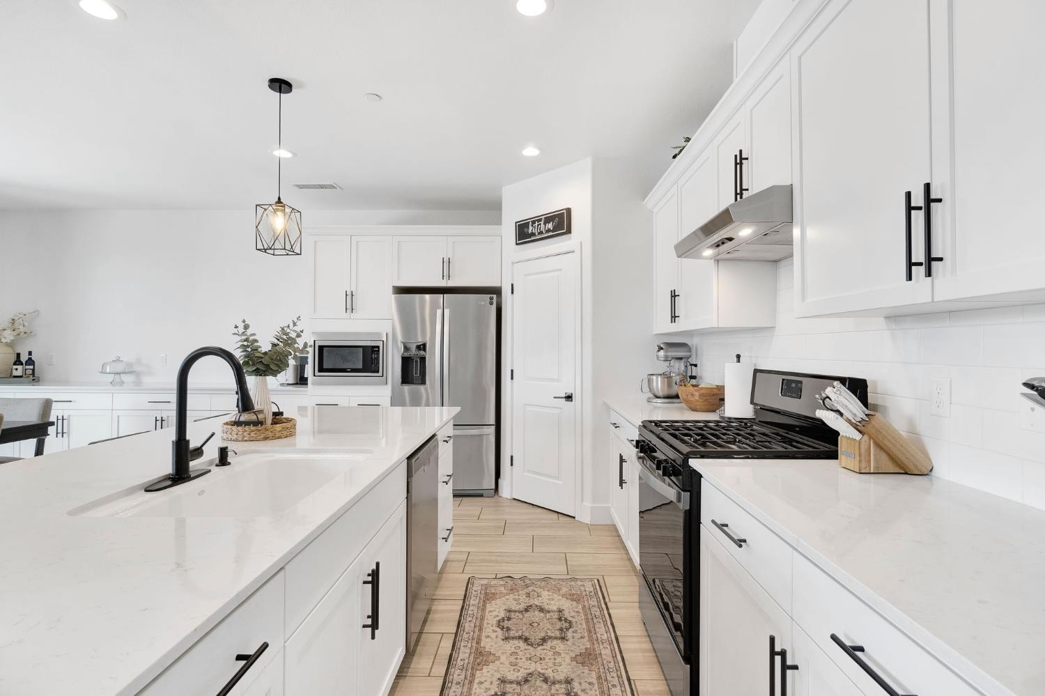 1020 Treasure Hills Drive, Madera, CA, 93636