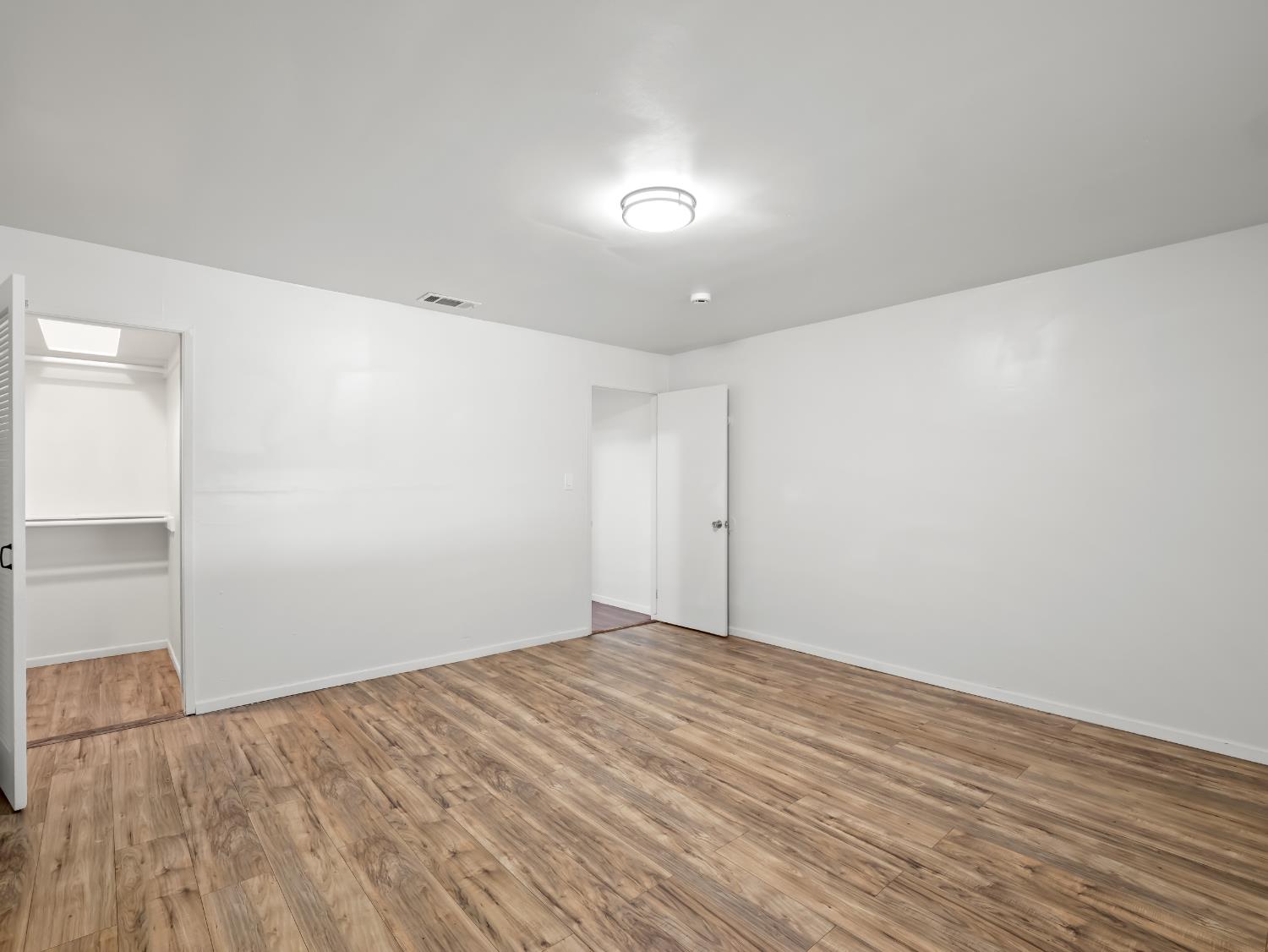 4743 E Lane Avenue, Fresno, CA, 93702