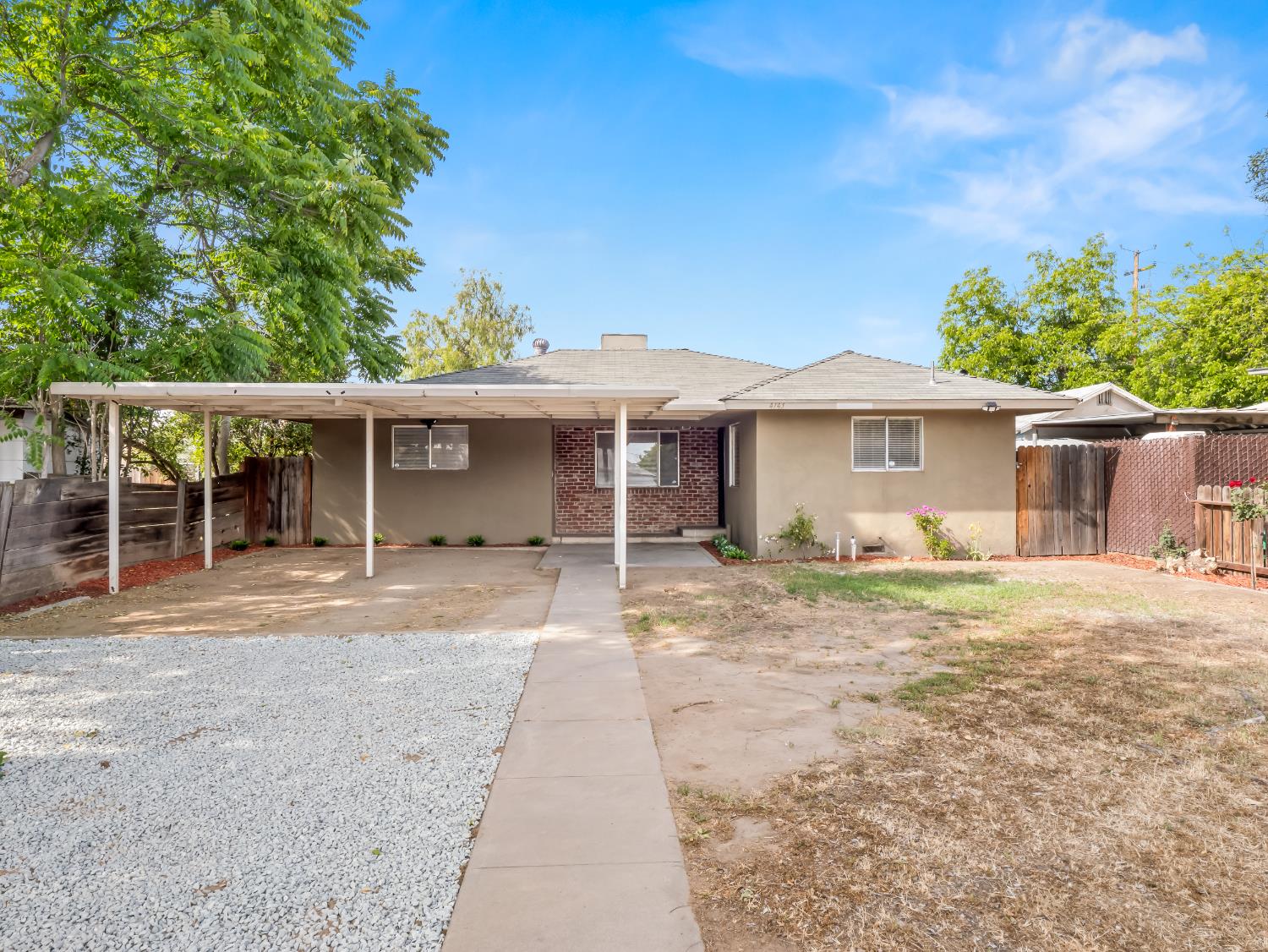 4743 E Lane Avenue, Fresno, CA, 93702