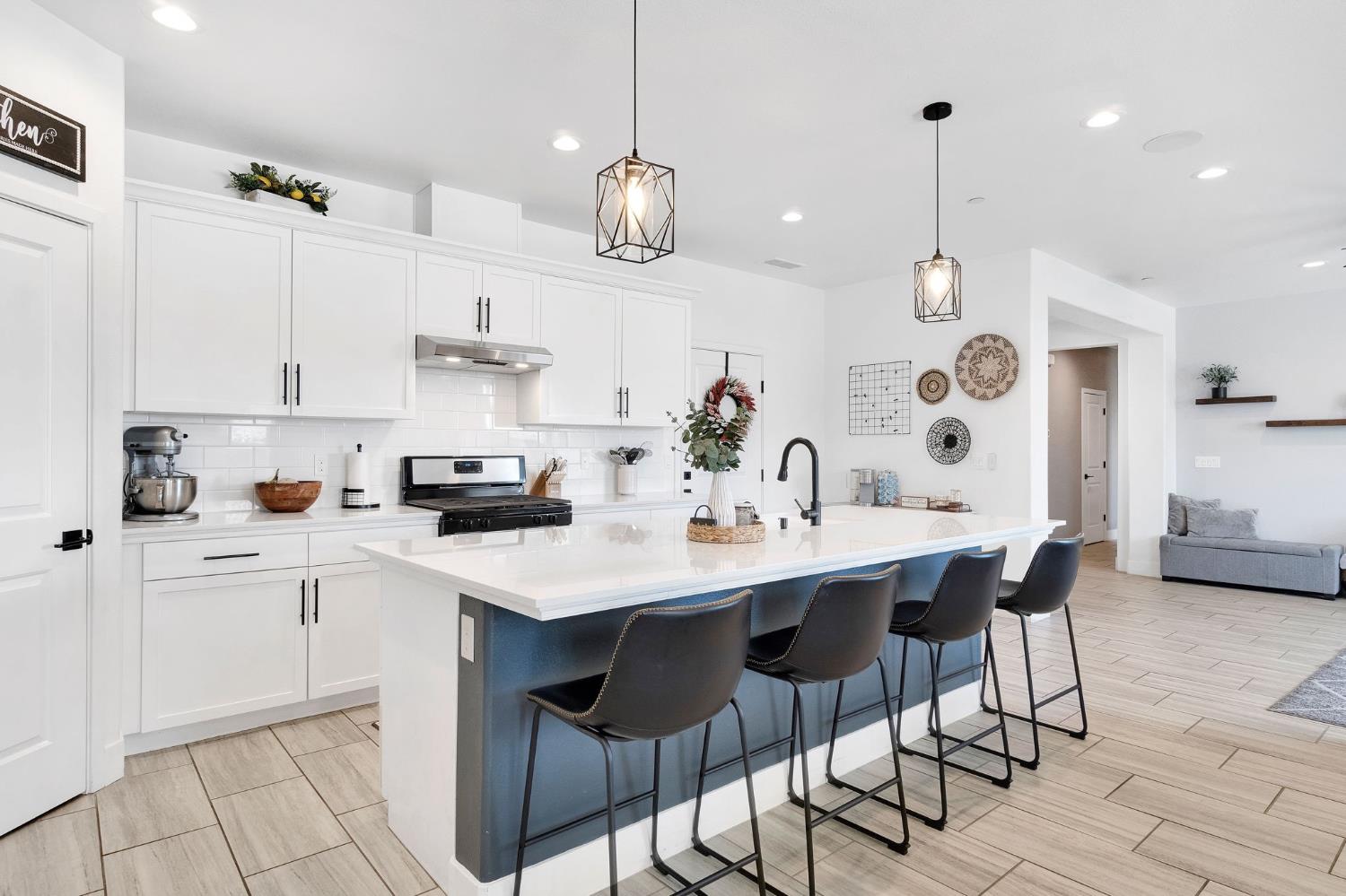 1020 Treasure Hills Drive, Madera, CA, 93636