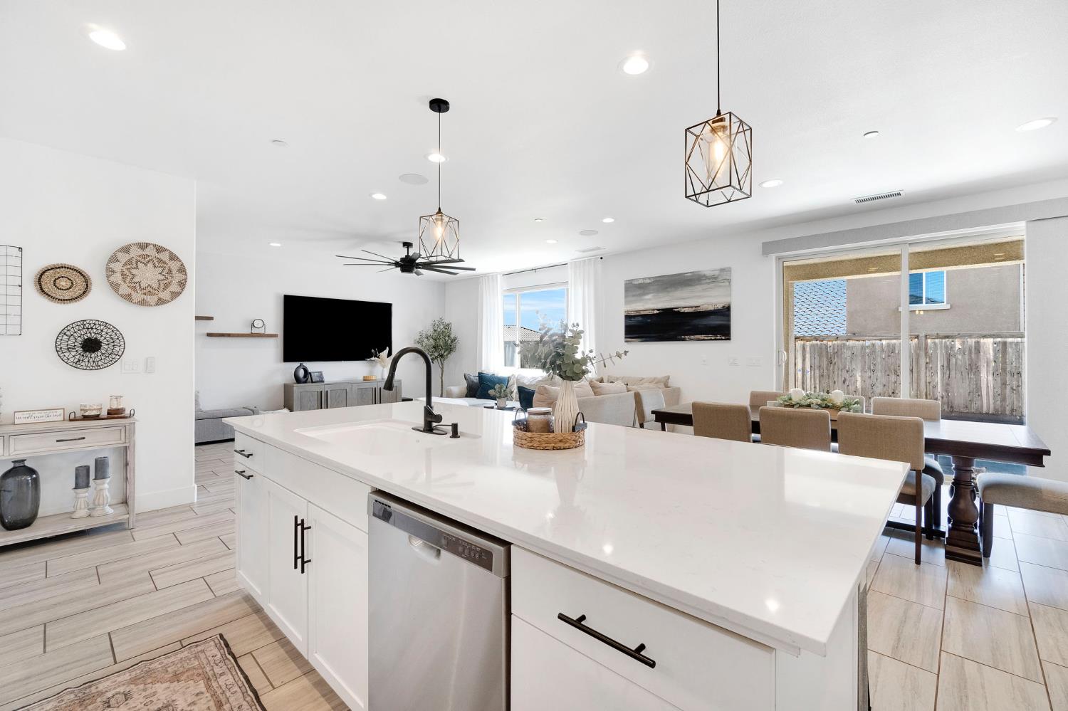 1020 Treasure Hills Drive, Madera, CA, 93636