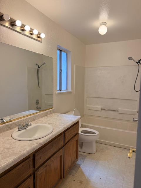 718 Gamay Avenue, Madera, CA, 93637