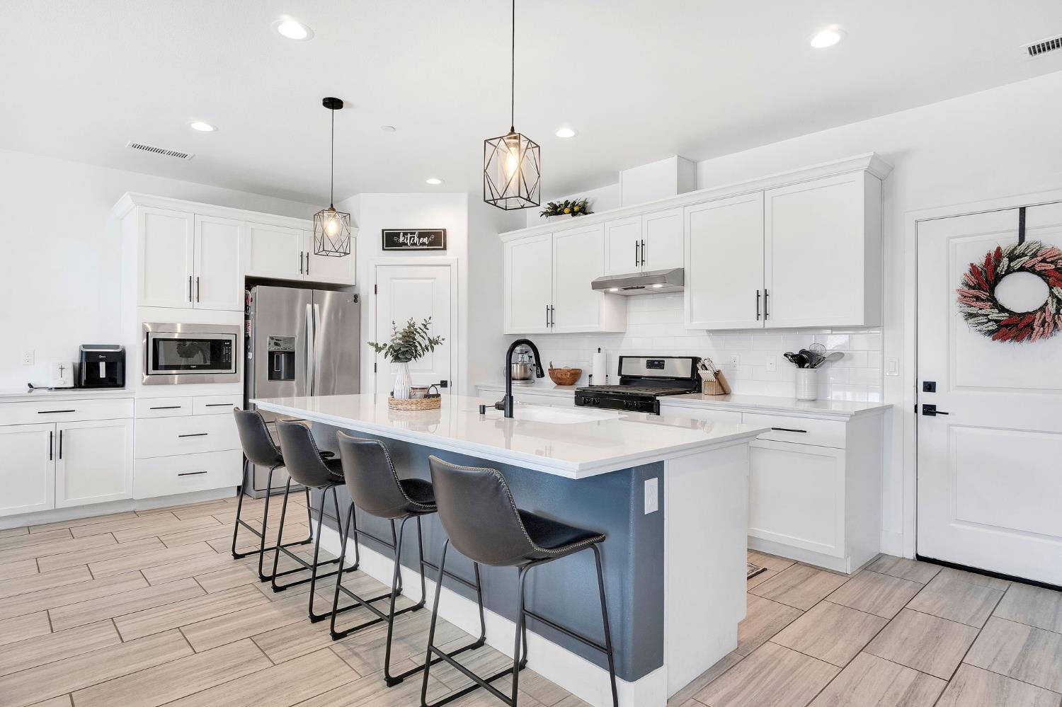 1020 Treasure Hills Drive, Madera, CA, 93636