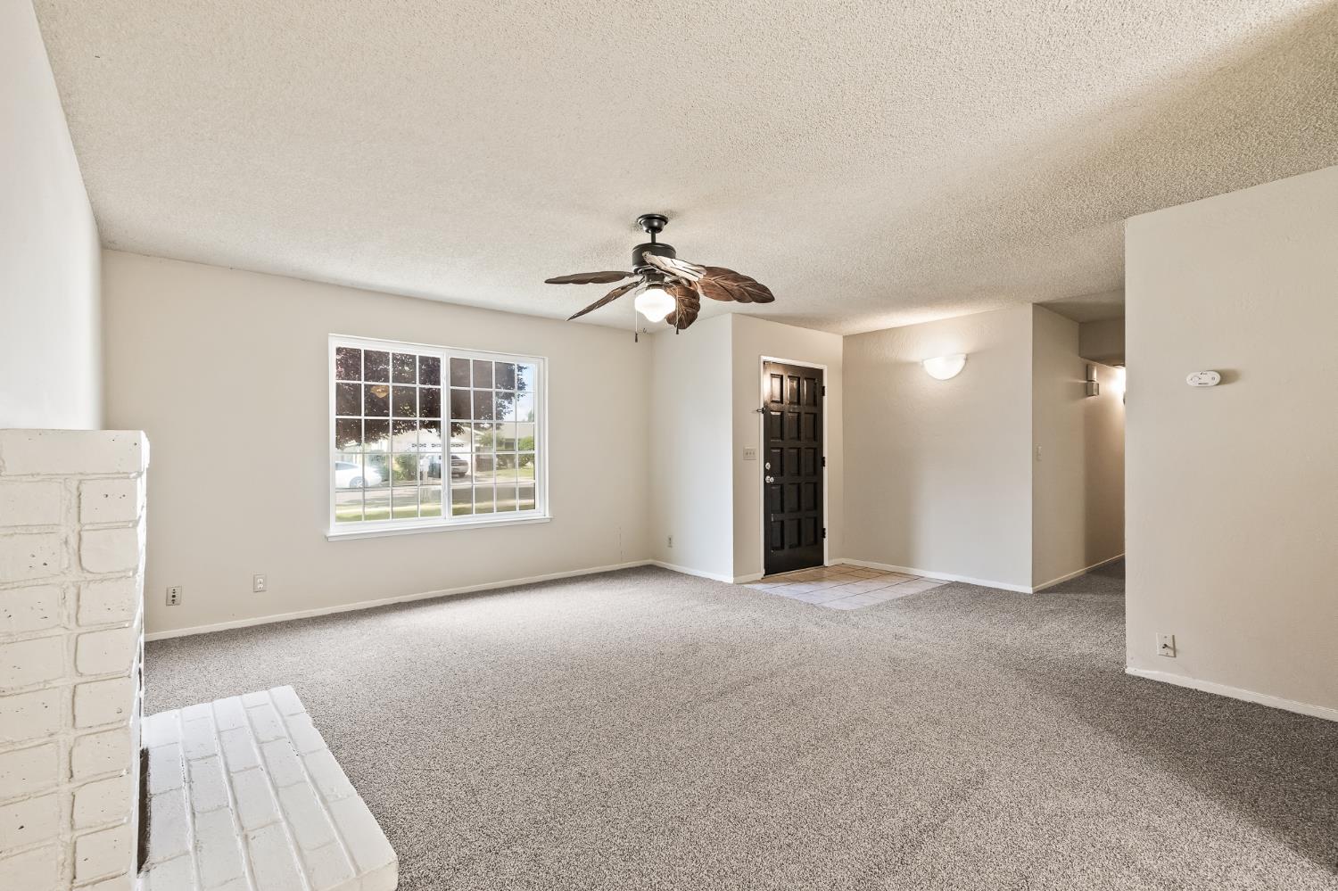 3443 W Oswego Avenue, Fresno, CA, 93711