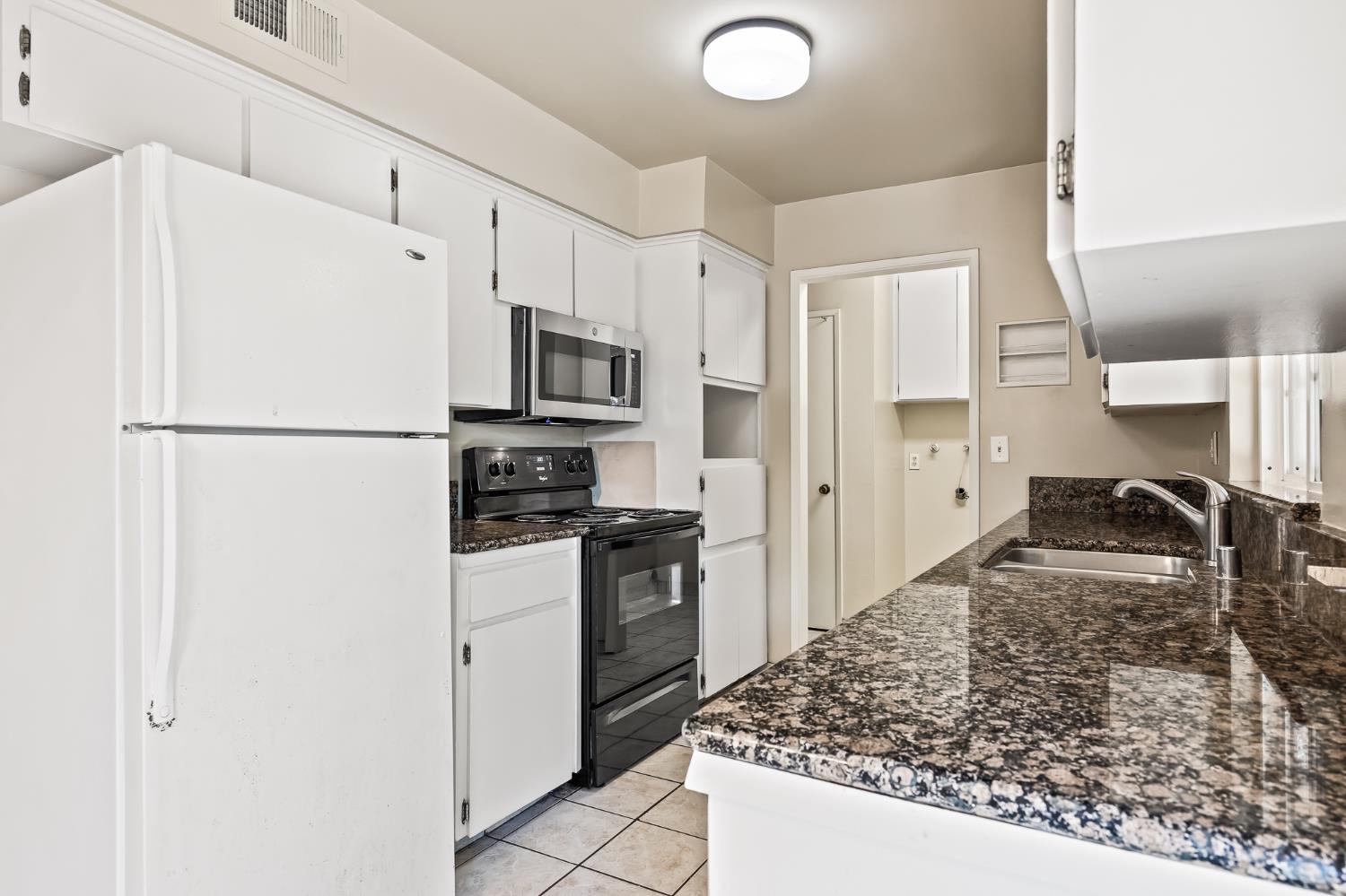 3443 W Oswego Avenue, Fresno, CA, 93711