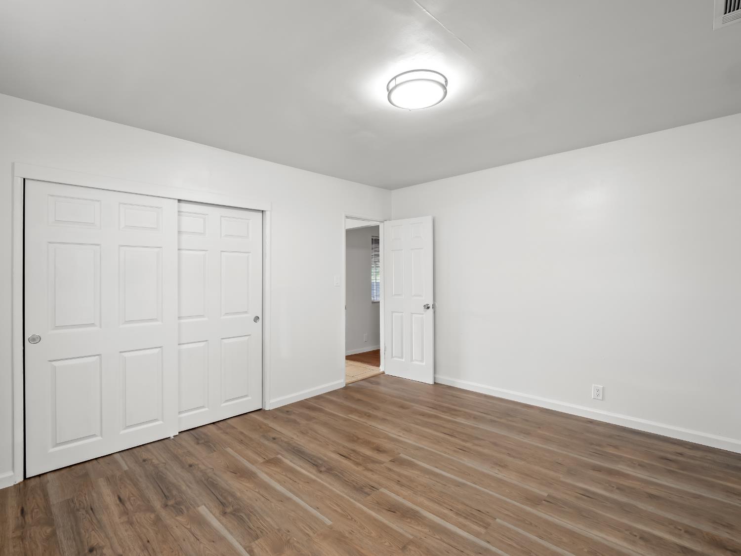 4743 E Lane Avenue, Fresno, CA, 93702