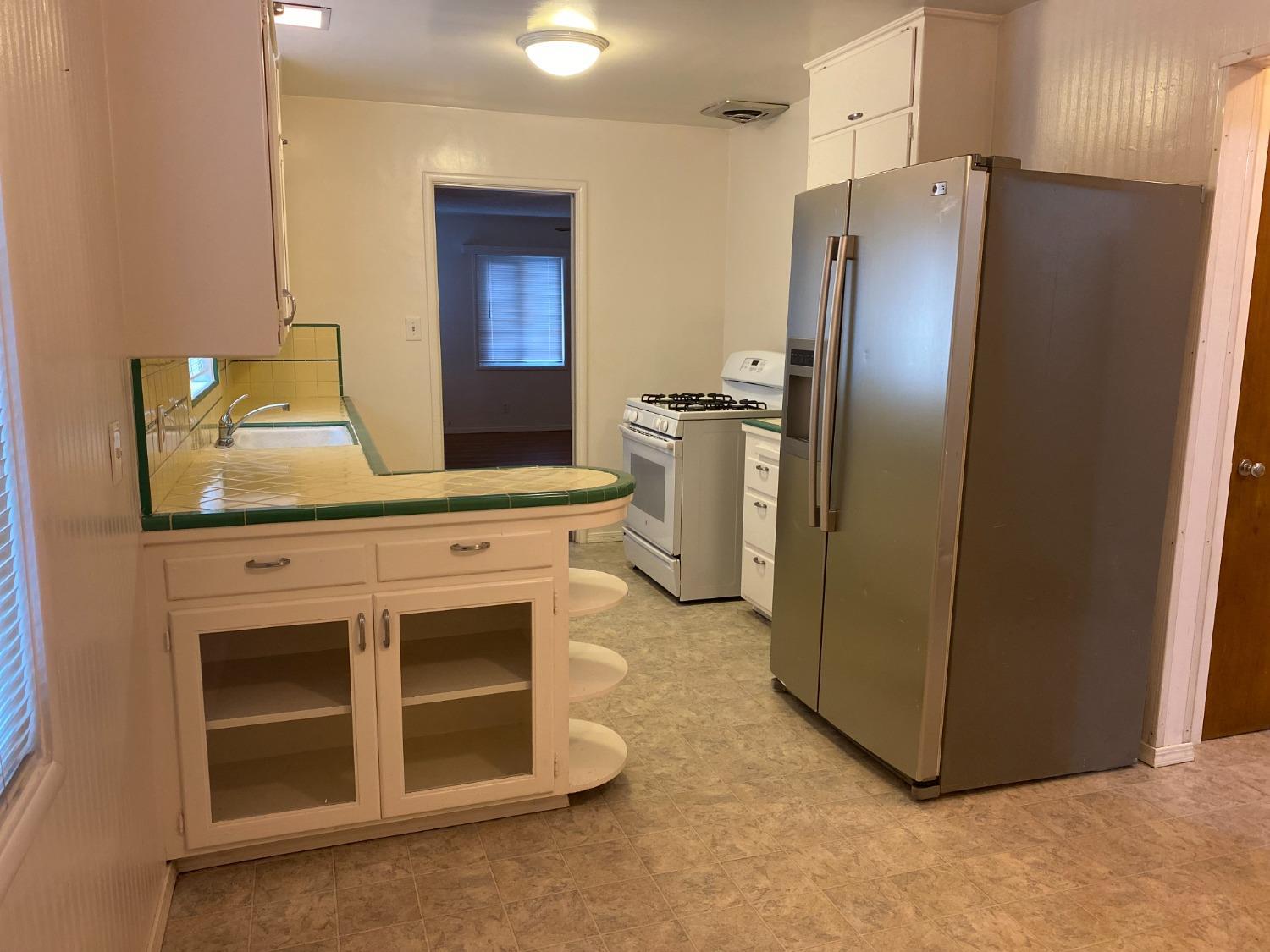 3235 E Princeton Avenue, Fresno, CA, 93703