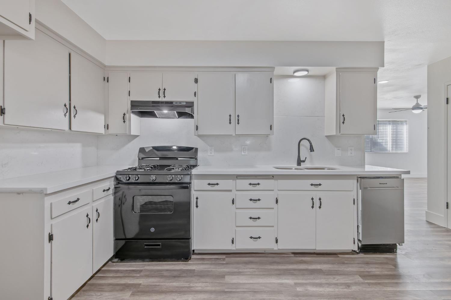 1305 Alameda Avenue, Chowchilla, CA, 93610