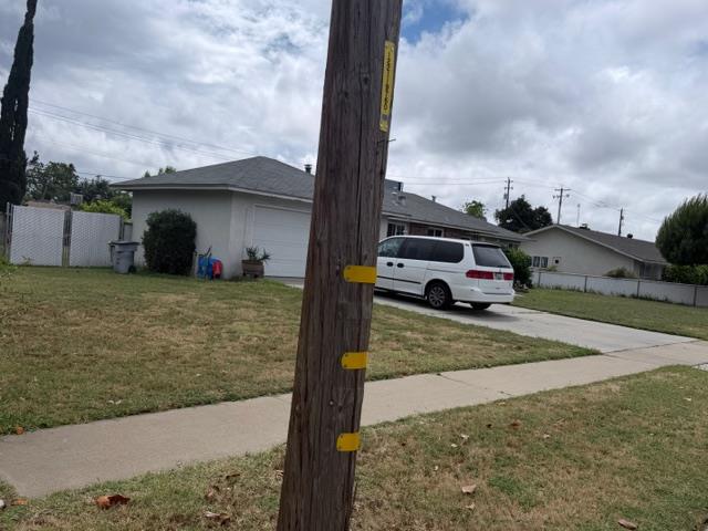 Single Family in Fresno - photo 3