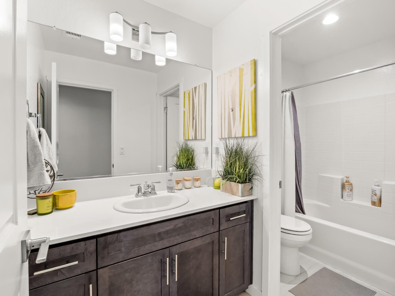 4198 N Reed Avenue, Fresno, CA, 93723