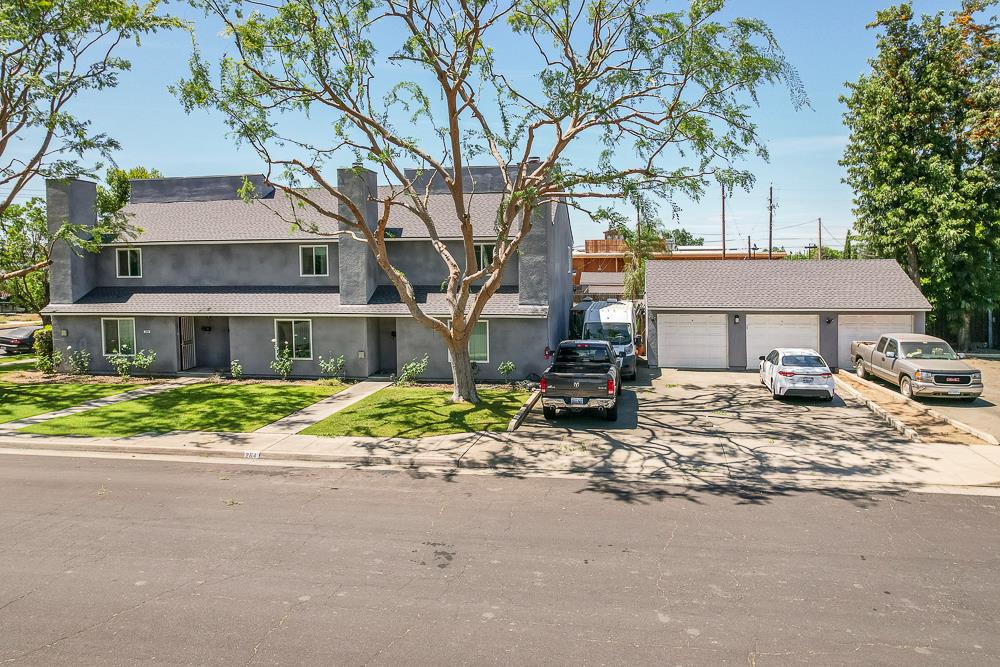 Triplex in Clovis - photo 2
